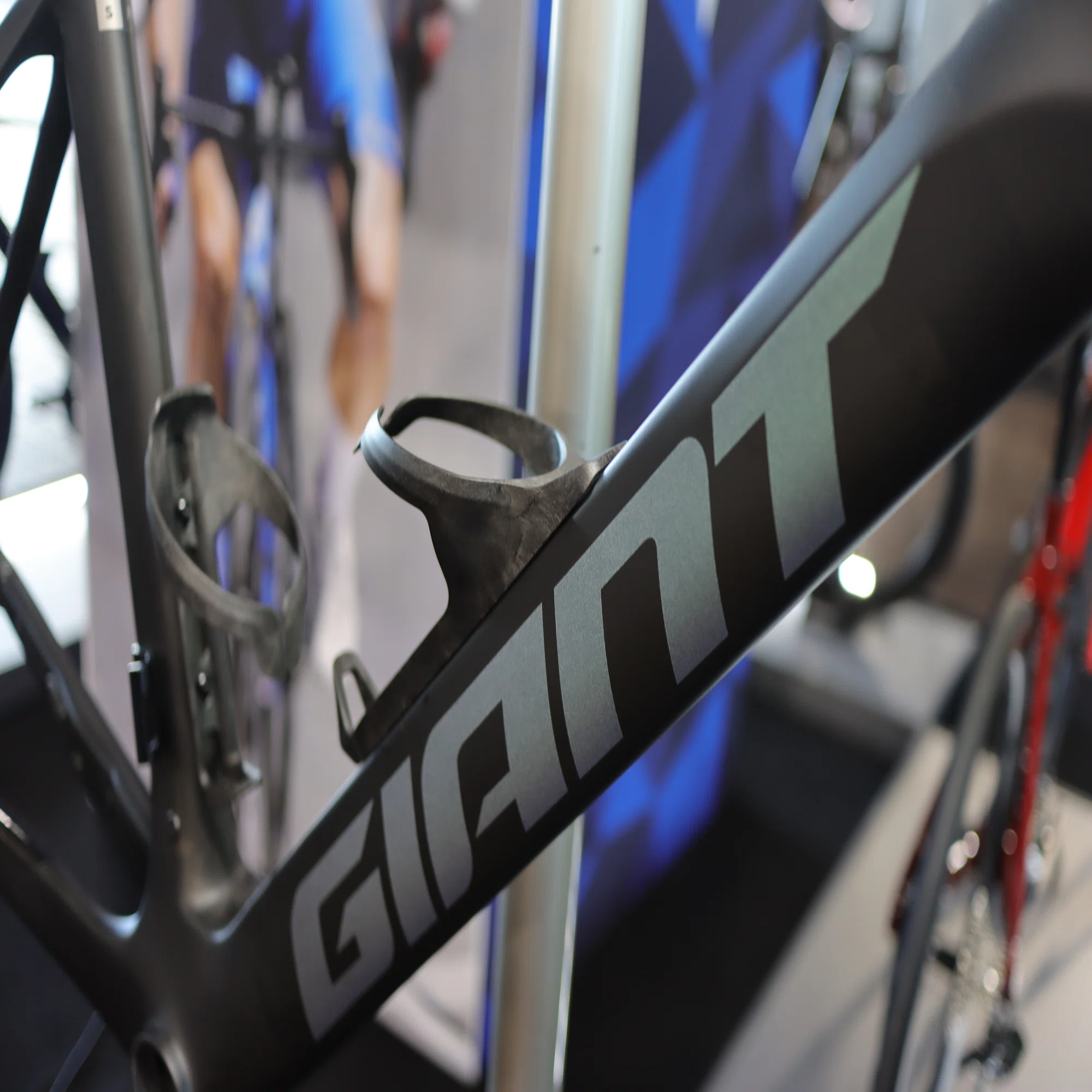 お得なご提案』2024年モデル GIANT PROPEL ADVANCED PRO ｜BIKE SHOP 