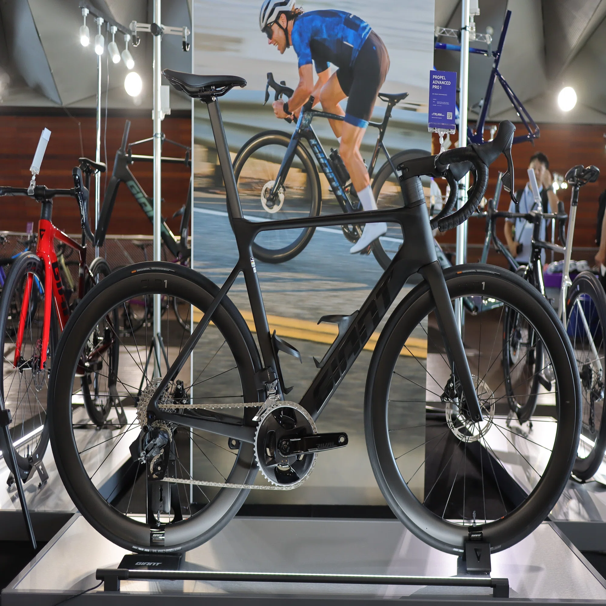 お得なご提案』2024年モデル GIANT PROPEL ADVANCED PRO ｜BIKE SHOP 