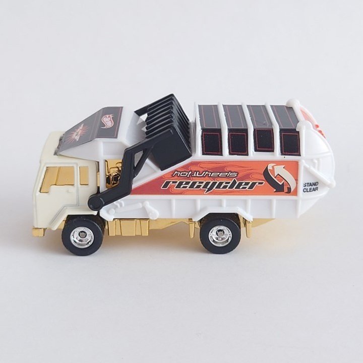 ホットウィール TANK TRUCK - メルカリ