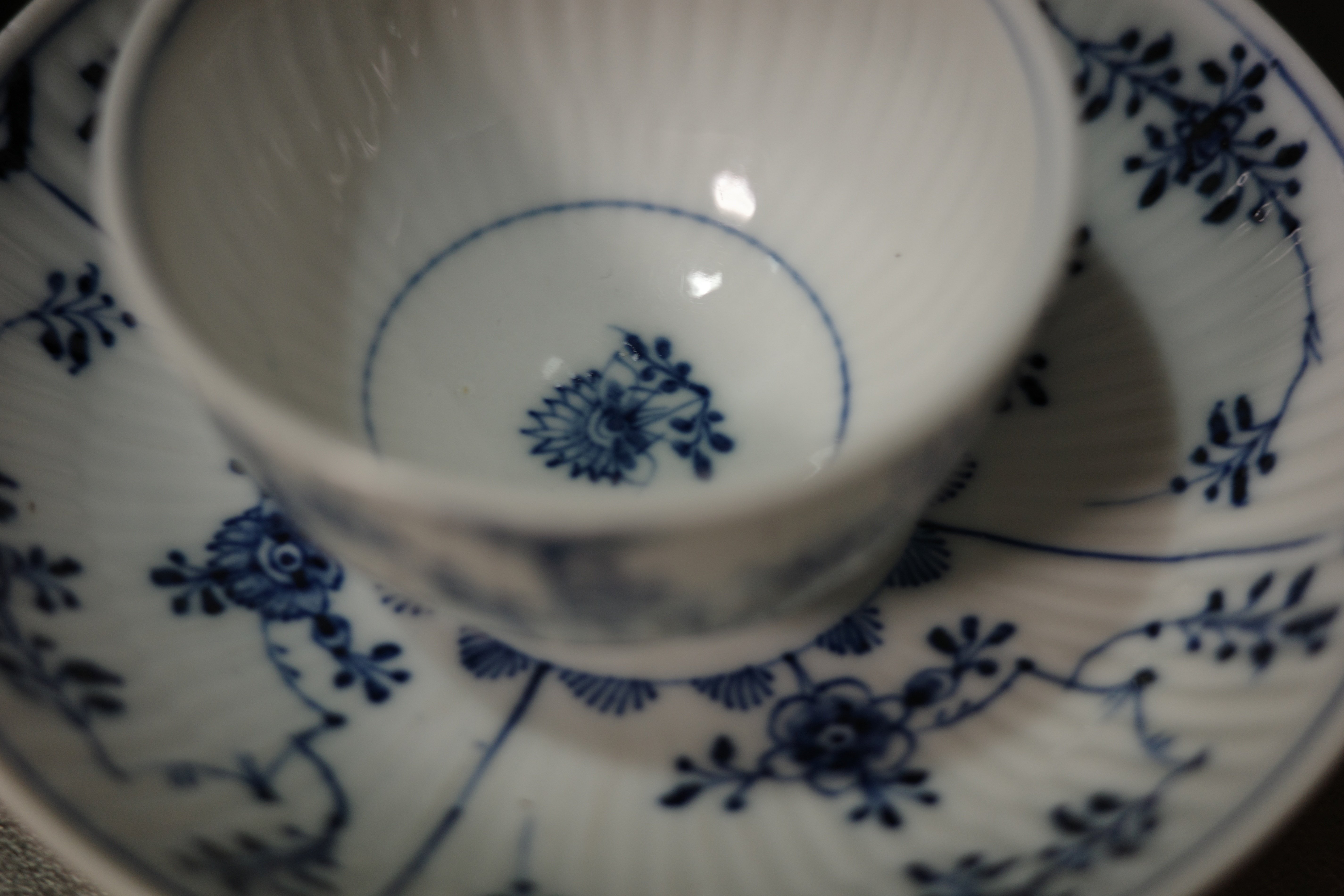 マイセン（Meissen）麦わら菊 ティーカップ＆ソーサー【西洋