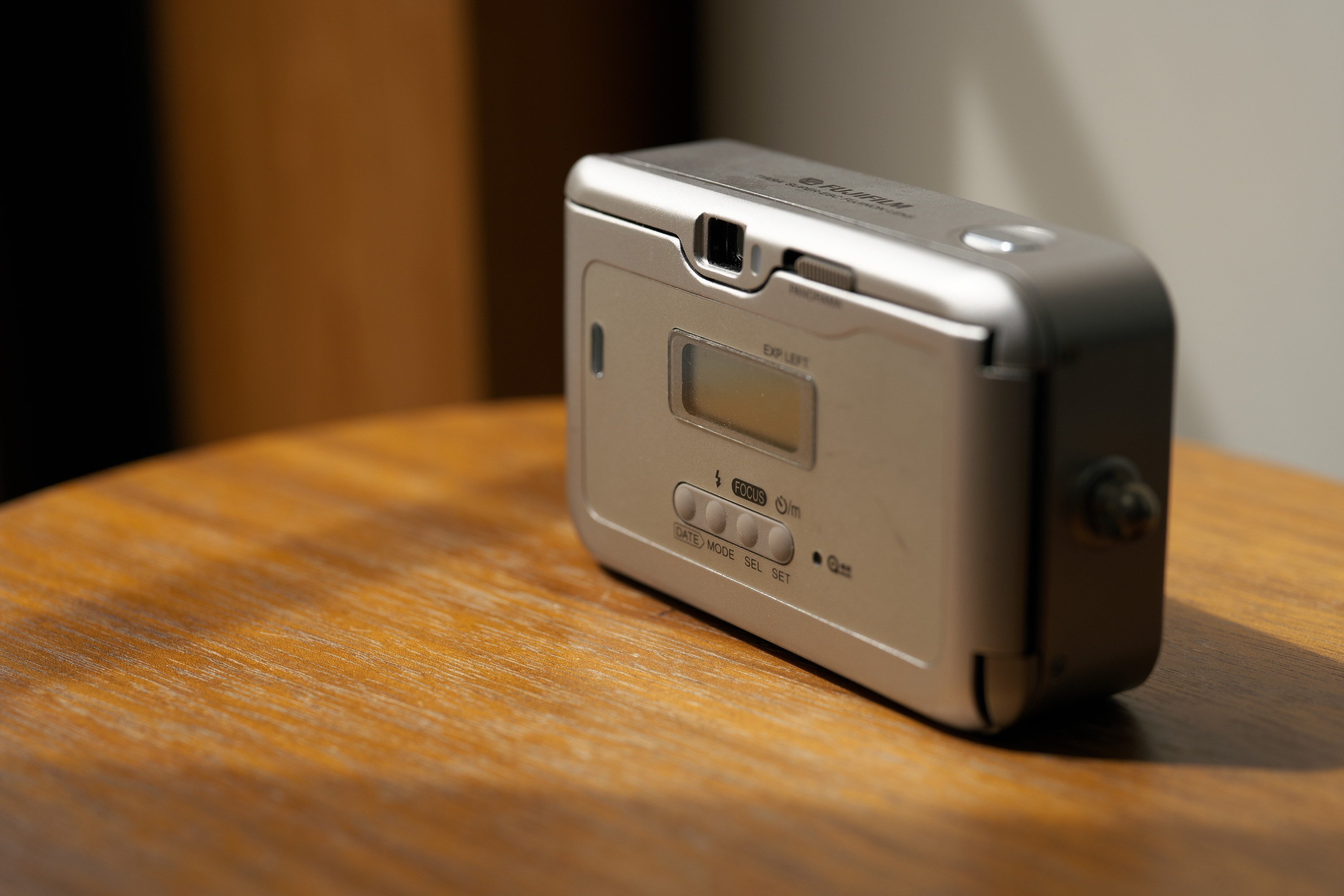 オールドデジカメ思い出話 番外編 Fujifilm TIARA II|ちいさな島 オールドデジカメ思い出話 番外編 Fujifilm TIARA II|ちいさな島