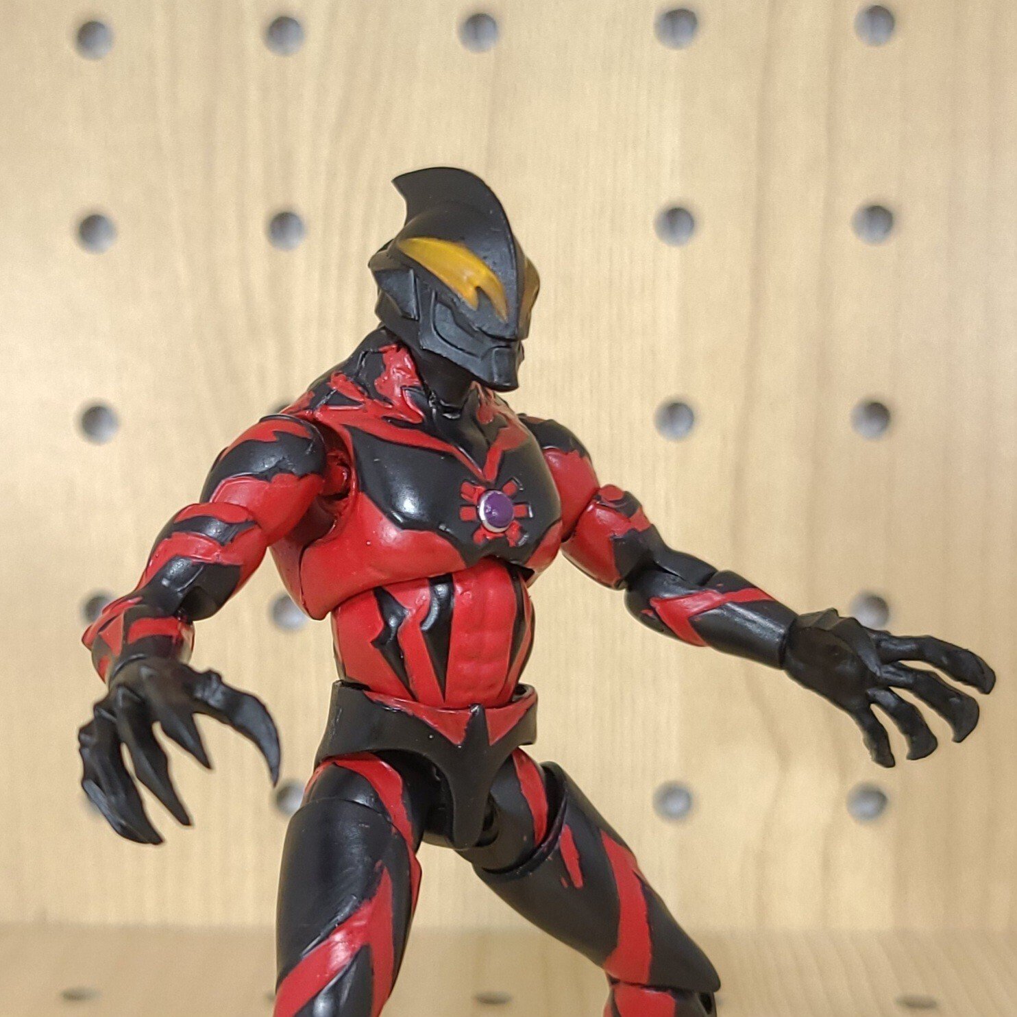 ブルマァク ウルトラマンベリアル 黒成型/赤塗装/顔ガンメタ 9月8日(金)より受注受付開始】【ブルマァク】ウルトラマンベリアル