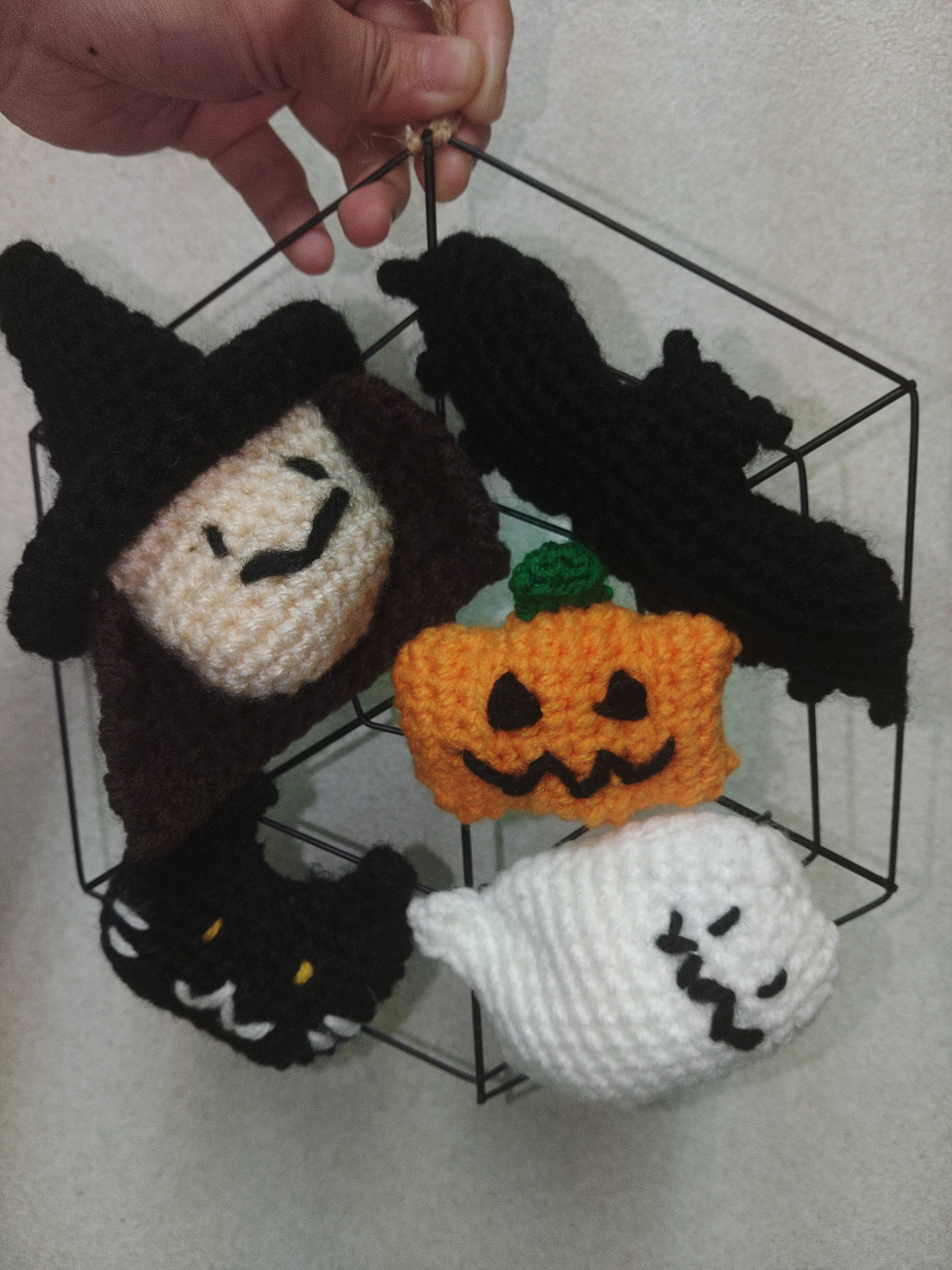 けいと作品展 002「ハロウィンリース」｜あやL.ケネディ