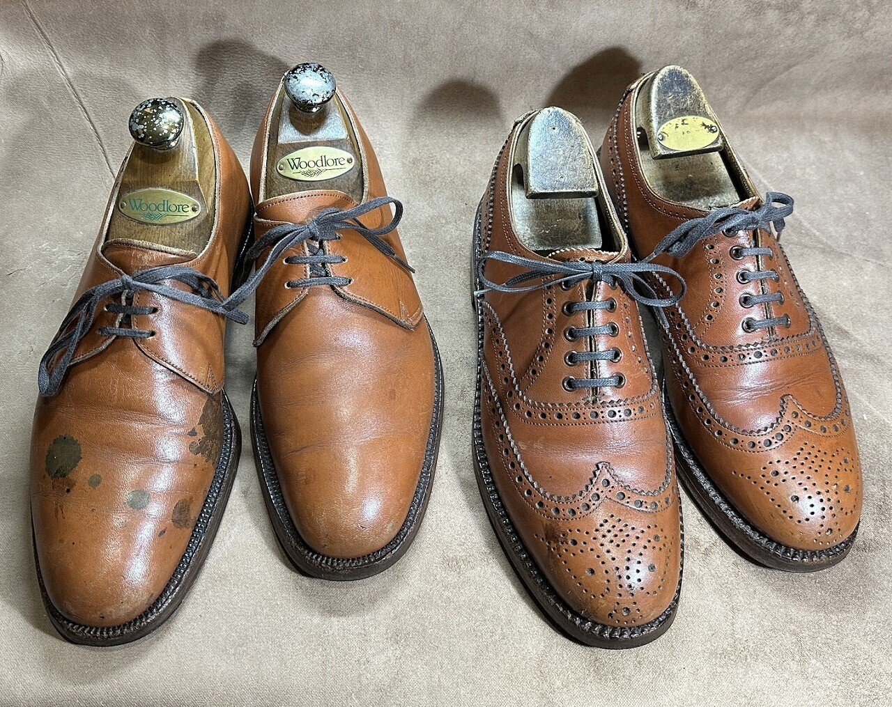 靴を修理する僕の足:Ducker & Son|asakusacobbler 靴を修理する僕の足:Ducker & Son|asakusacobbler