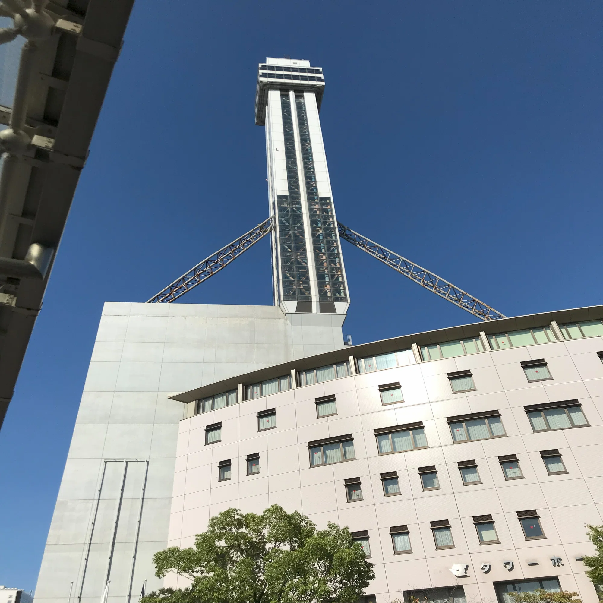 江戸川区内の都営新宿線の5駅周辺についてそれぞれの特徴を比較して 