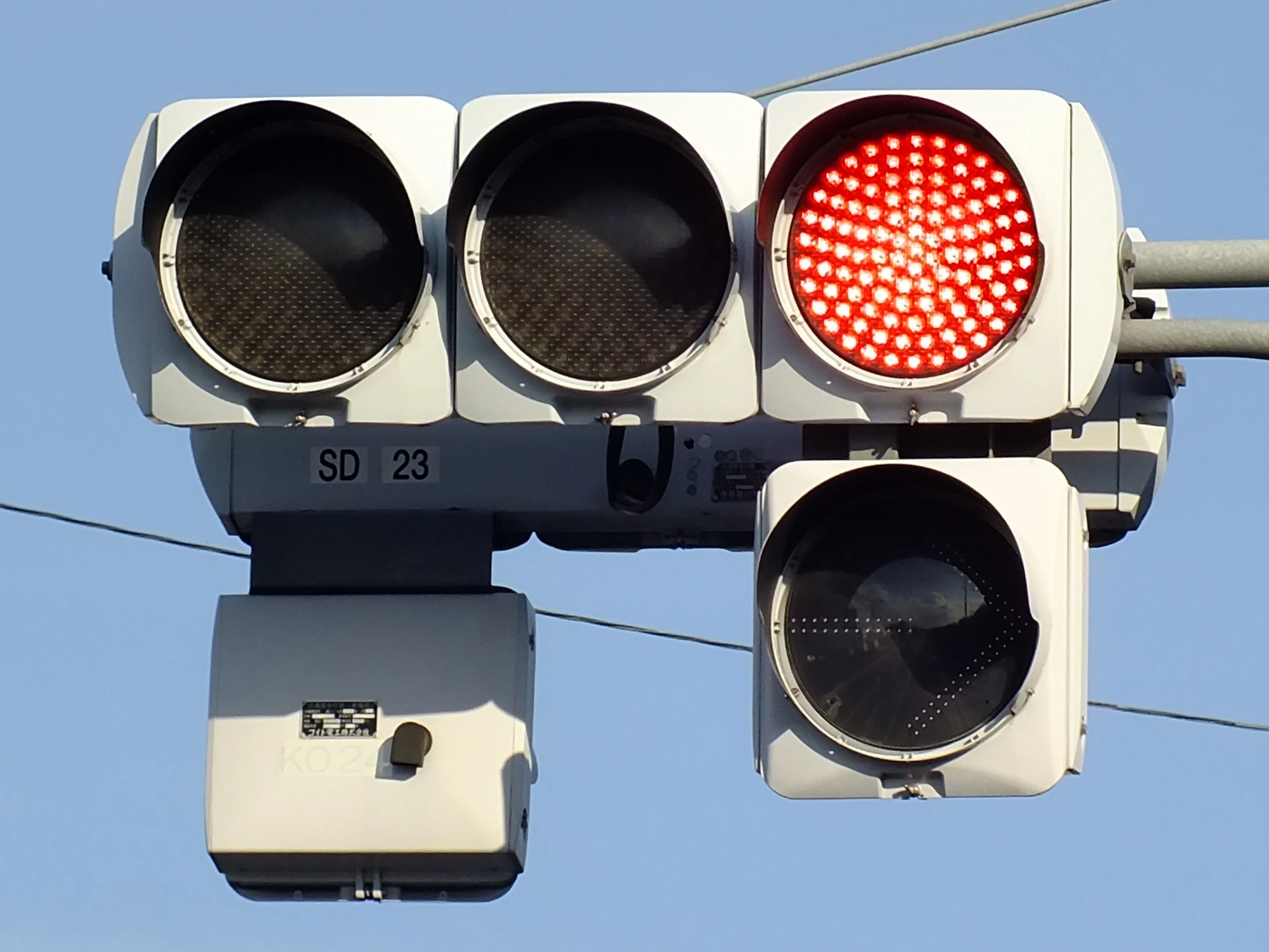 深谷-81】深谷市幡羅町(中央)にある日信厚型LEDと信号電材薄型面拡散