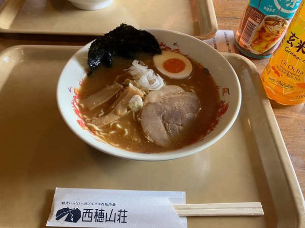 西穂山荘のラーメン