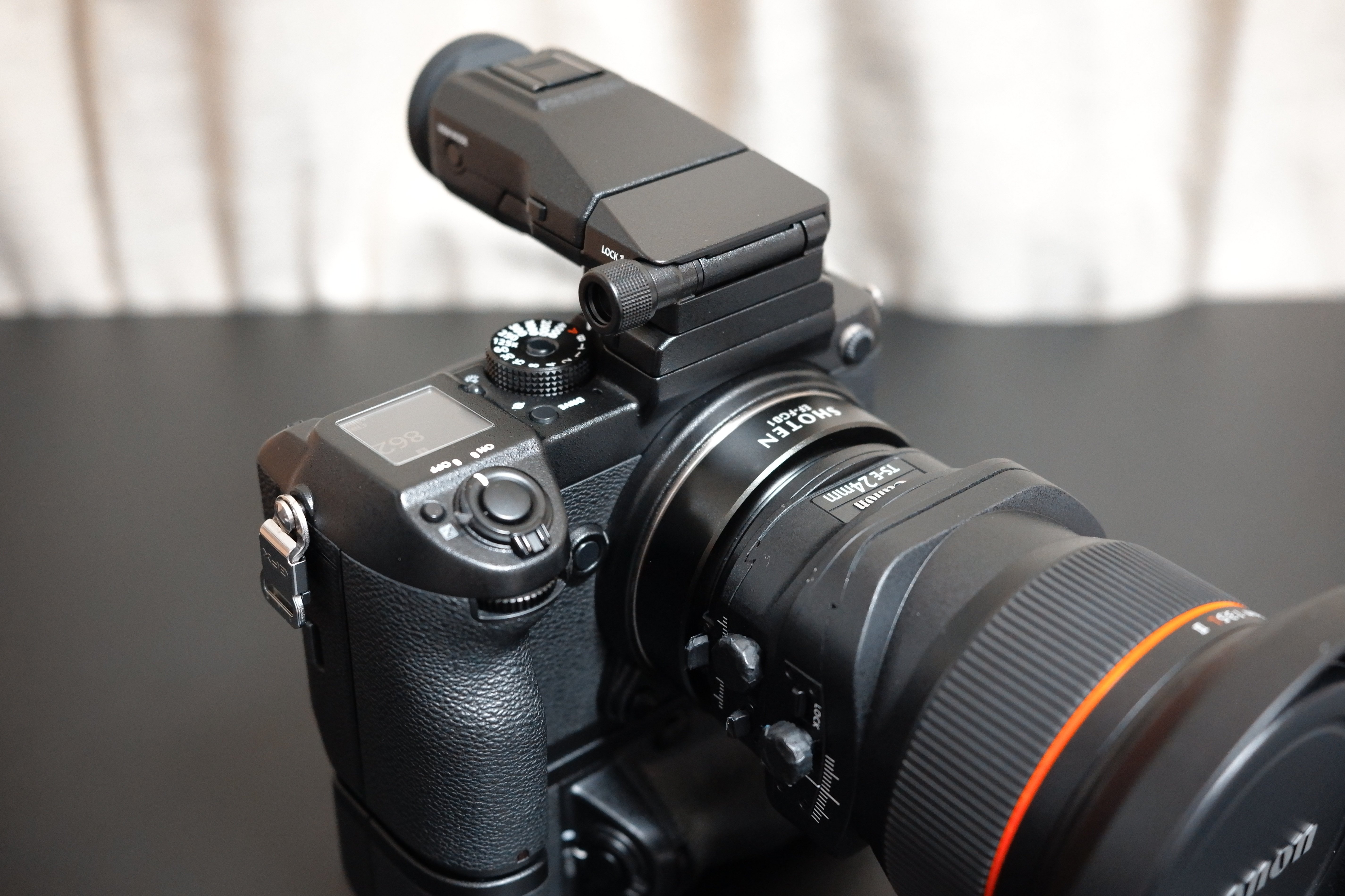 レビュー】GFXでウエストレベルファインダーを使う EVF-TL1 レビュー】GFXでウエストレベルファインダーを使う EVF-TL1