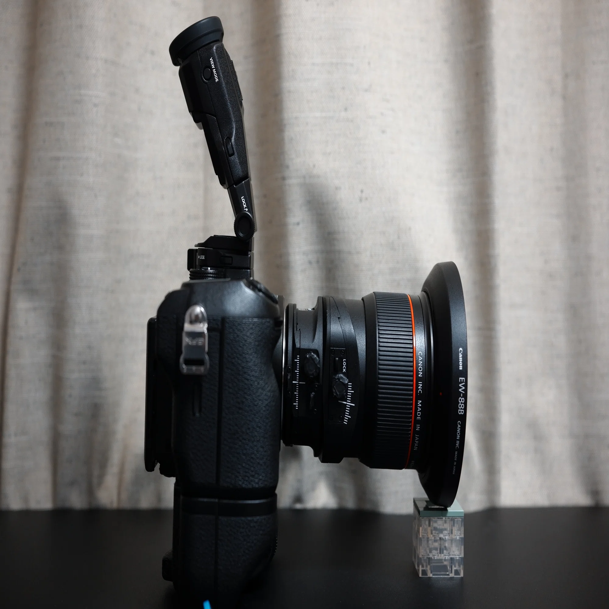 レビュー】GFXでウエストレベルファインダーを使う EVF-TL1｜プラナリア