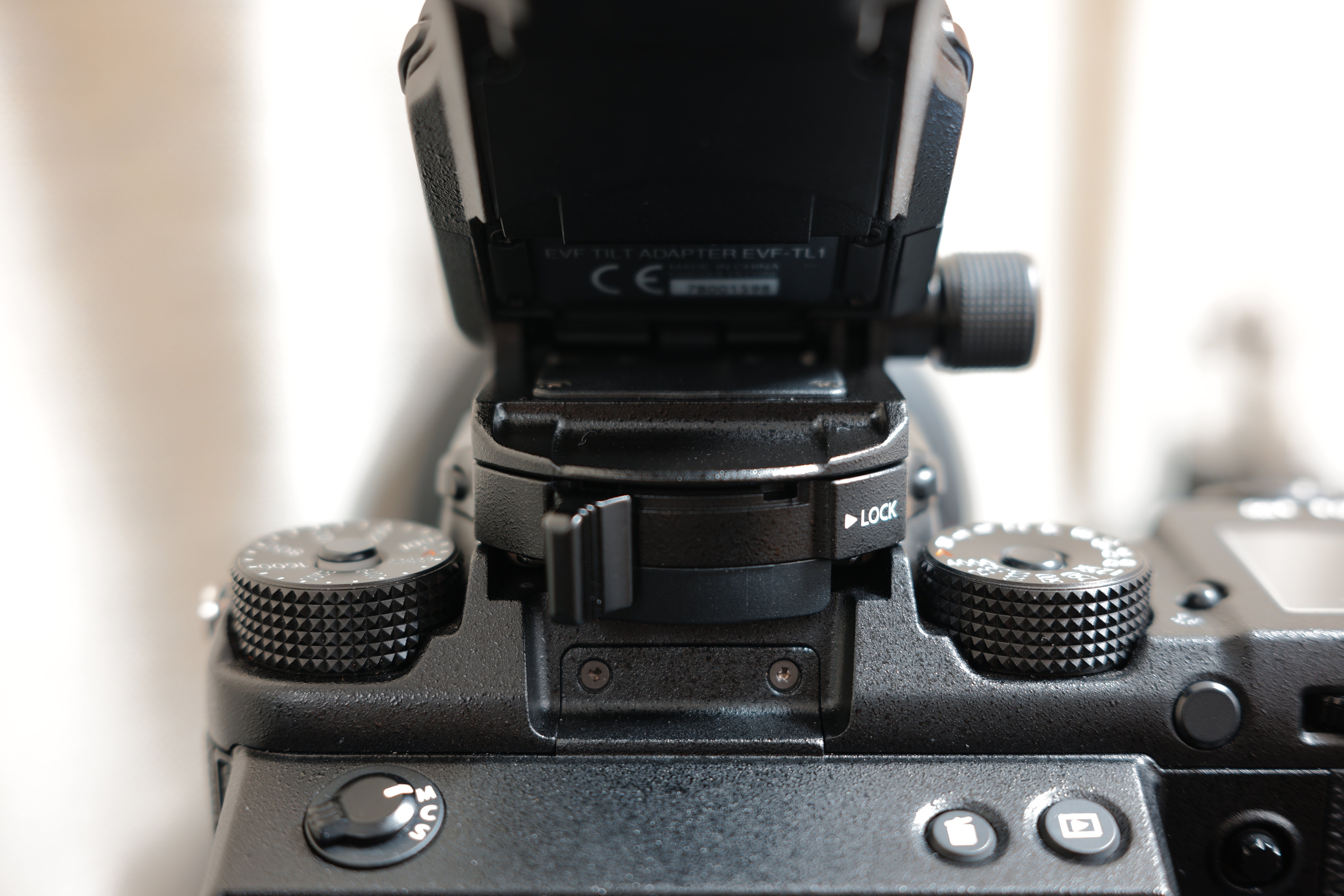 レビュー】GFXでウエストレベルファインダーを使う EVF-TL1 レビュー】GFXでウエストレベルファインダーを使う EVF-TL1