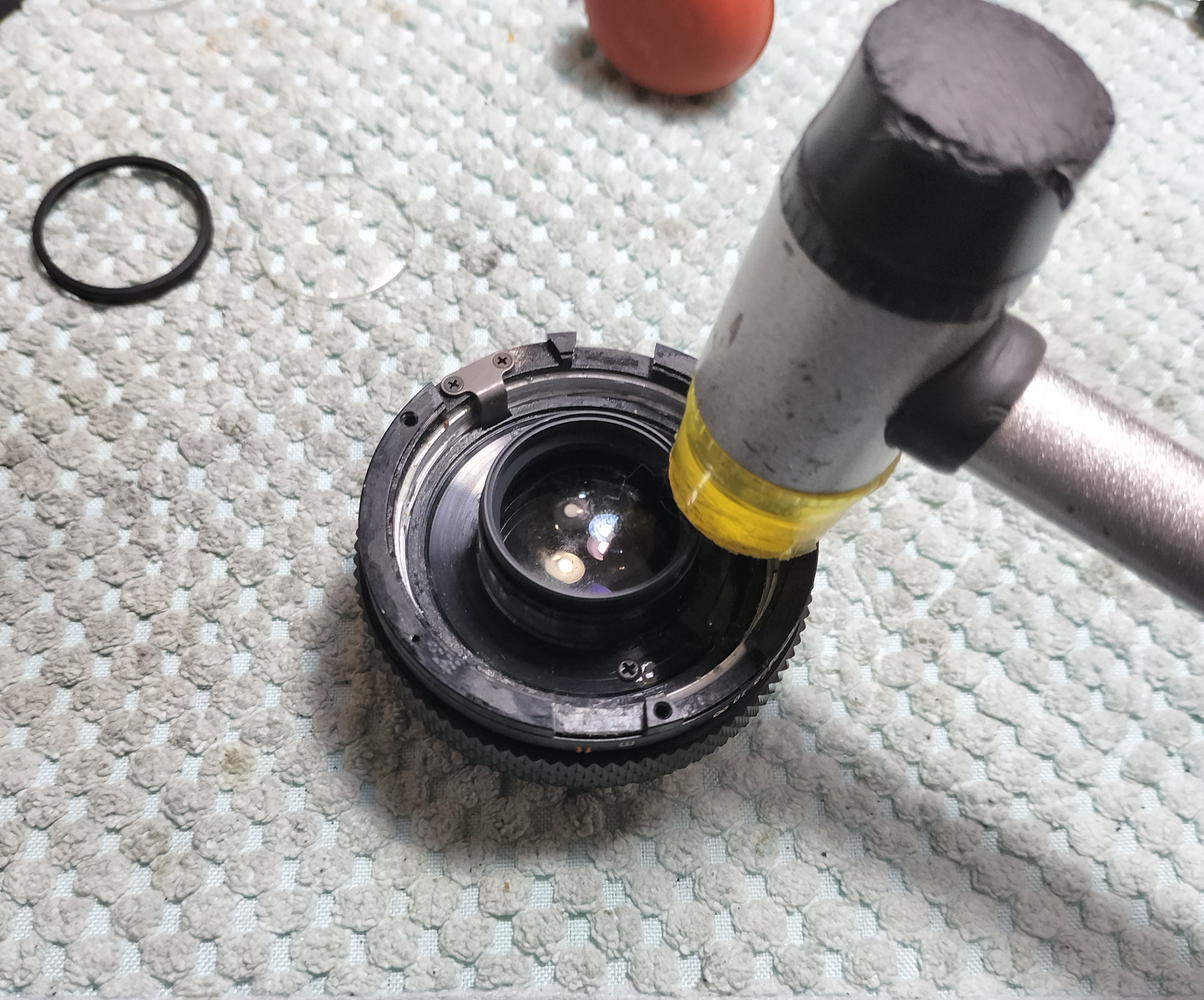 Olympus OM-SYSTEM 50mm F/1.8の分解と分類｜フィルムカメラ修理の