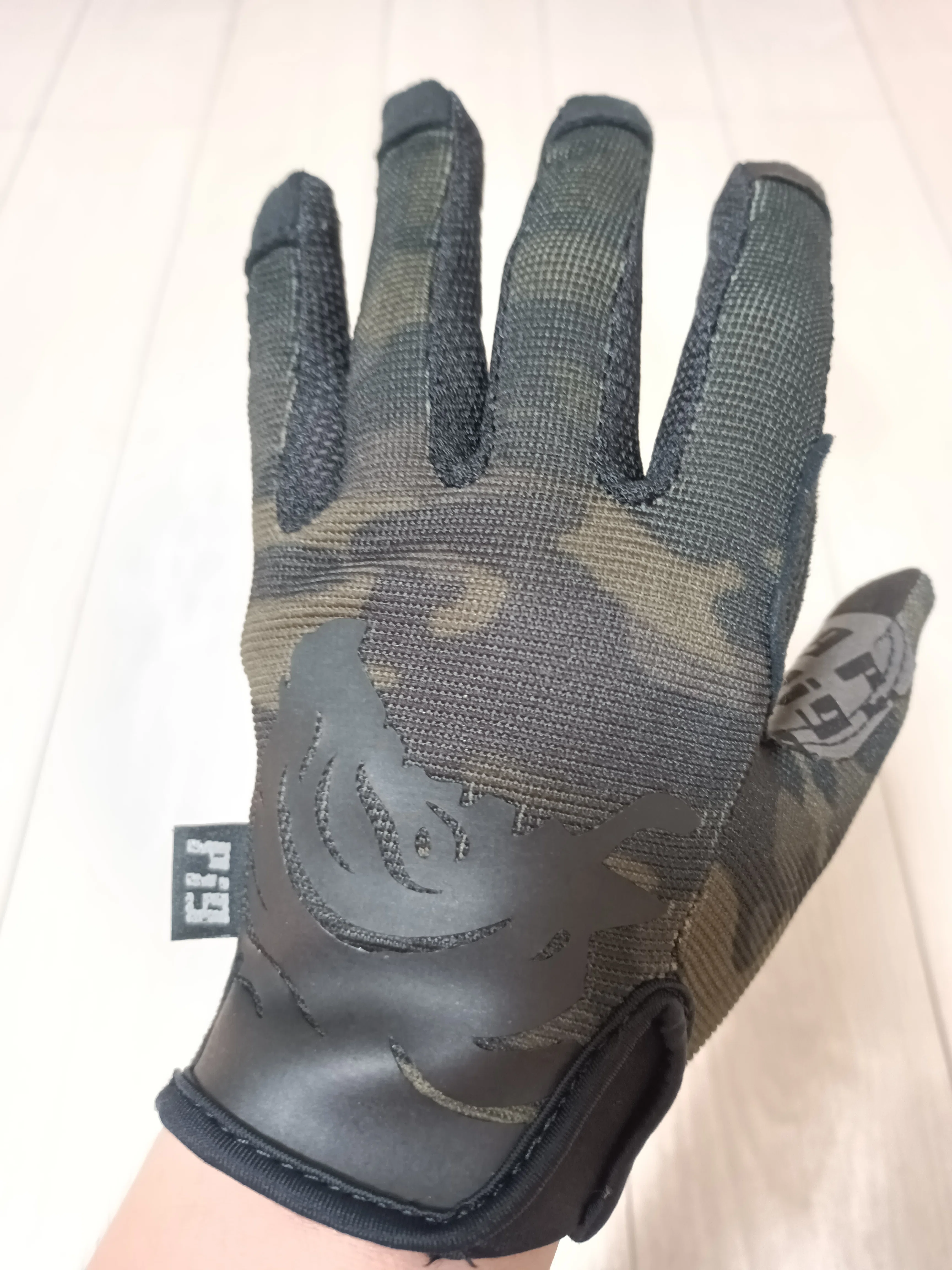 Pig Full Dexterity Tactical ( FDT ) Globe｜桜 ゆいの「サバゲー