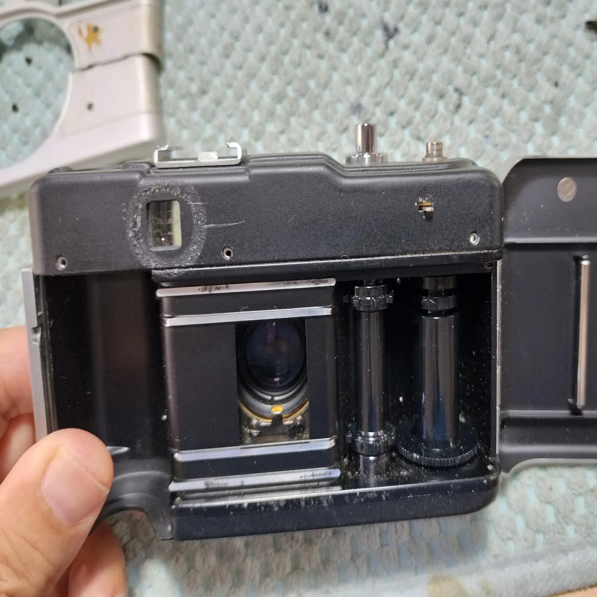 Canon Demi EE17の分解｜フィルムカメラ修理のアクアカメラ