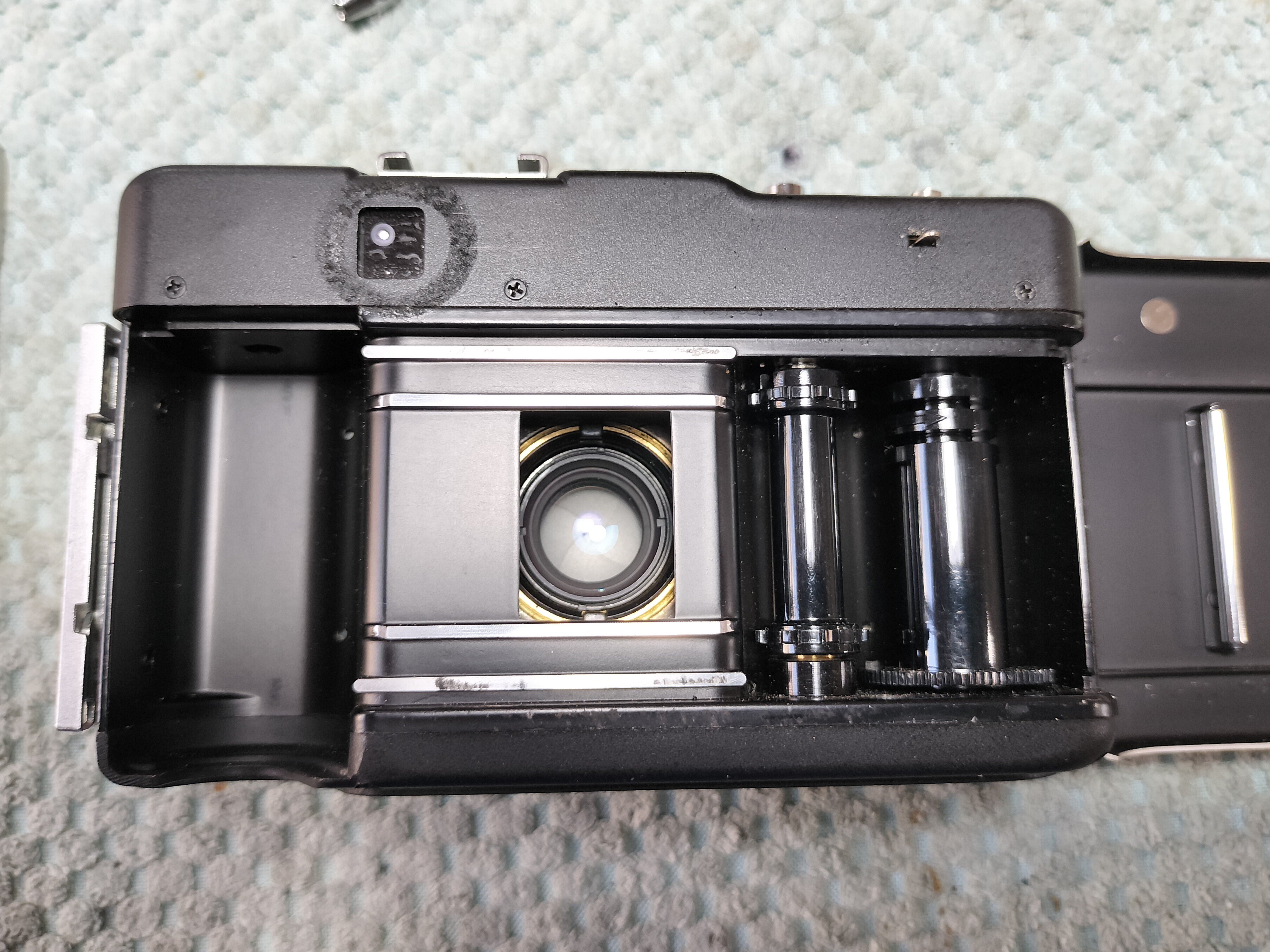 Canon Demi EE17の分解｜フィルムカメラ修理のアクアカメラ