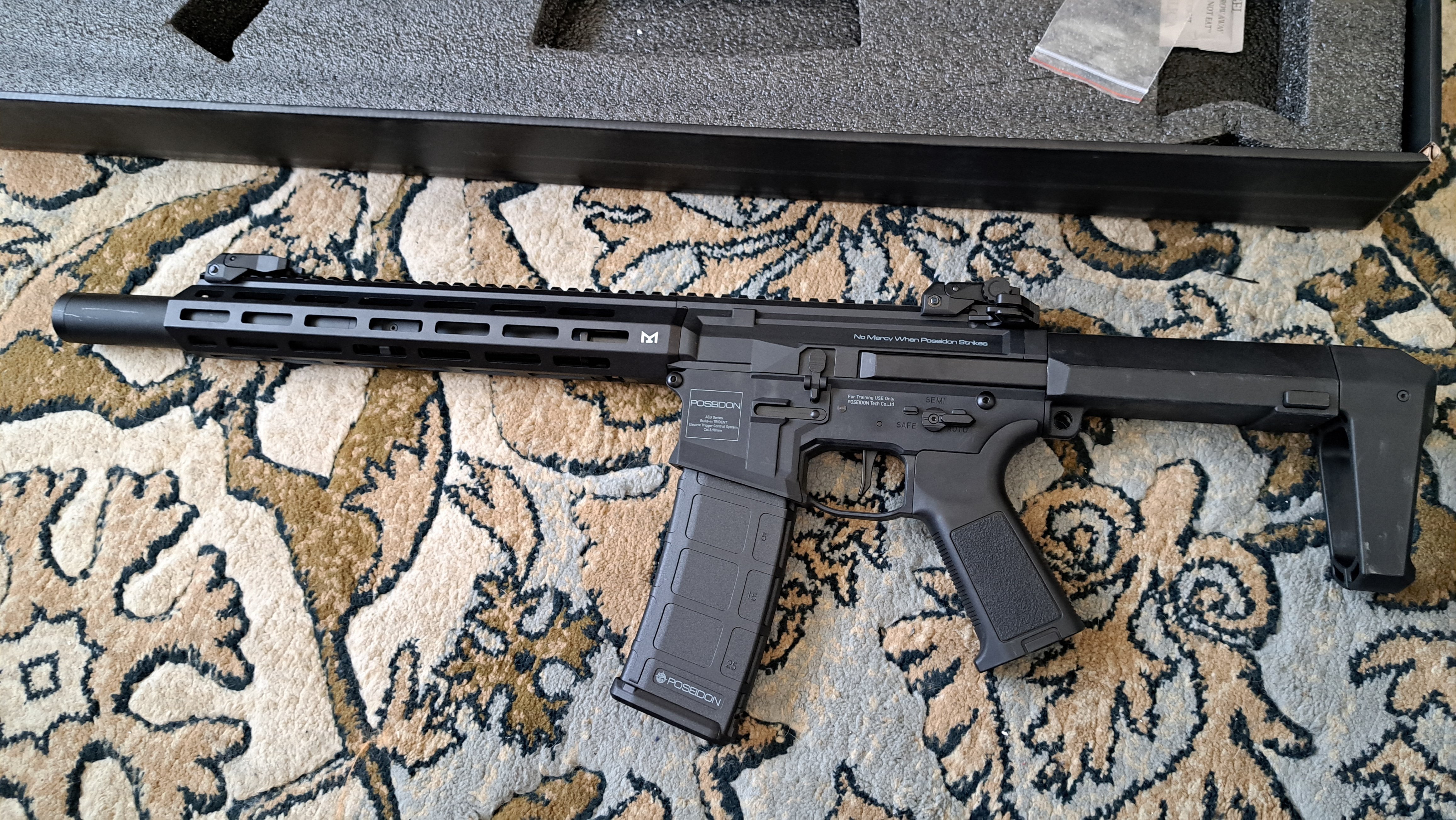 電動ガン POSEIDON Punisher 電子制御 m4 DE ポセイドン 電動ガン POSEIDON Punisher 電子制御 m4 DE ポセイドン