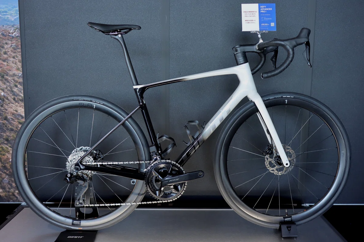 giant defy ロードバイク 105 アルテグラ 10速 ロードレーサー 自転車 