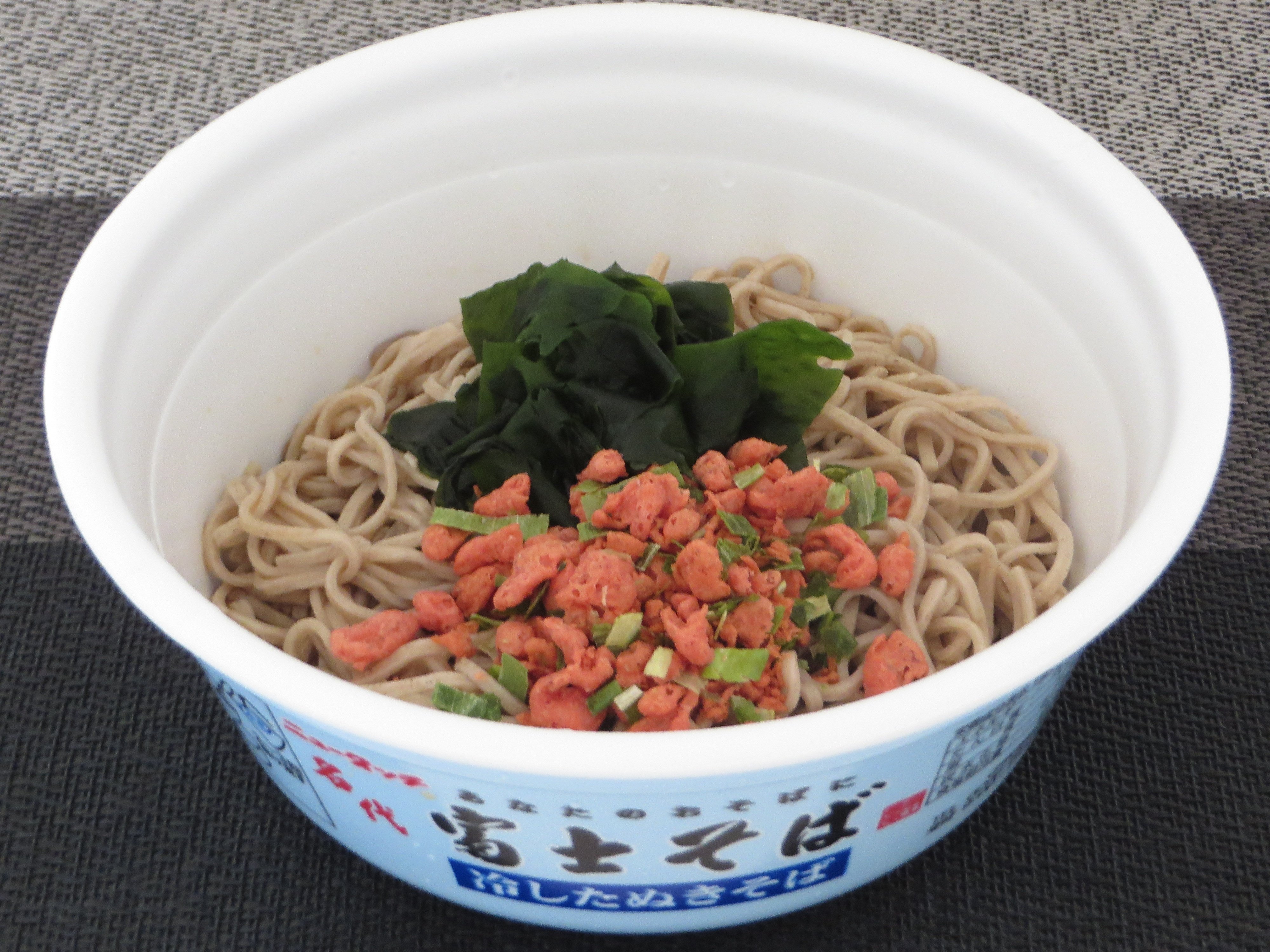 □ヤマダイ株式会社「ニュータッチ凄麺 名代富士そば冷したぬきそば