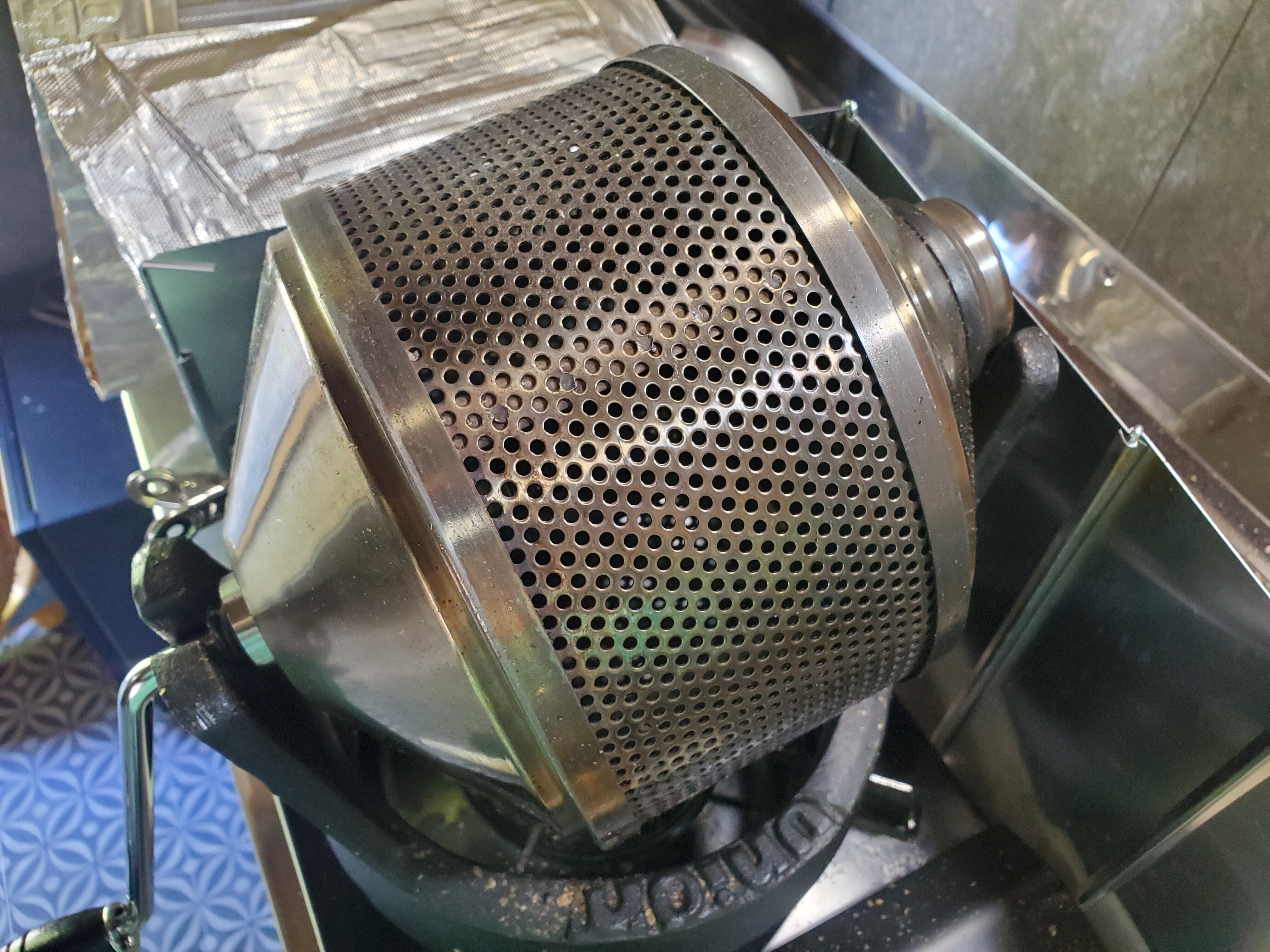 手回し焙煎の話｜稲毛ひろ美(CAFEYOSHIZUMI店主)