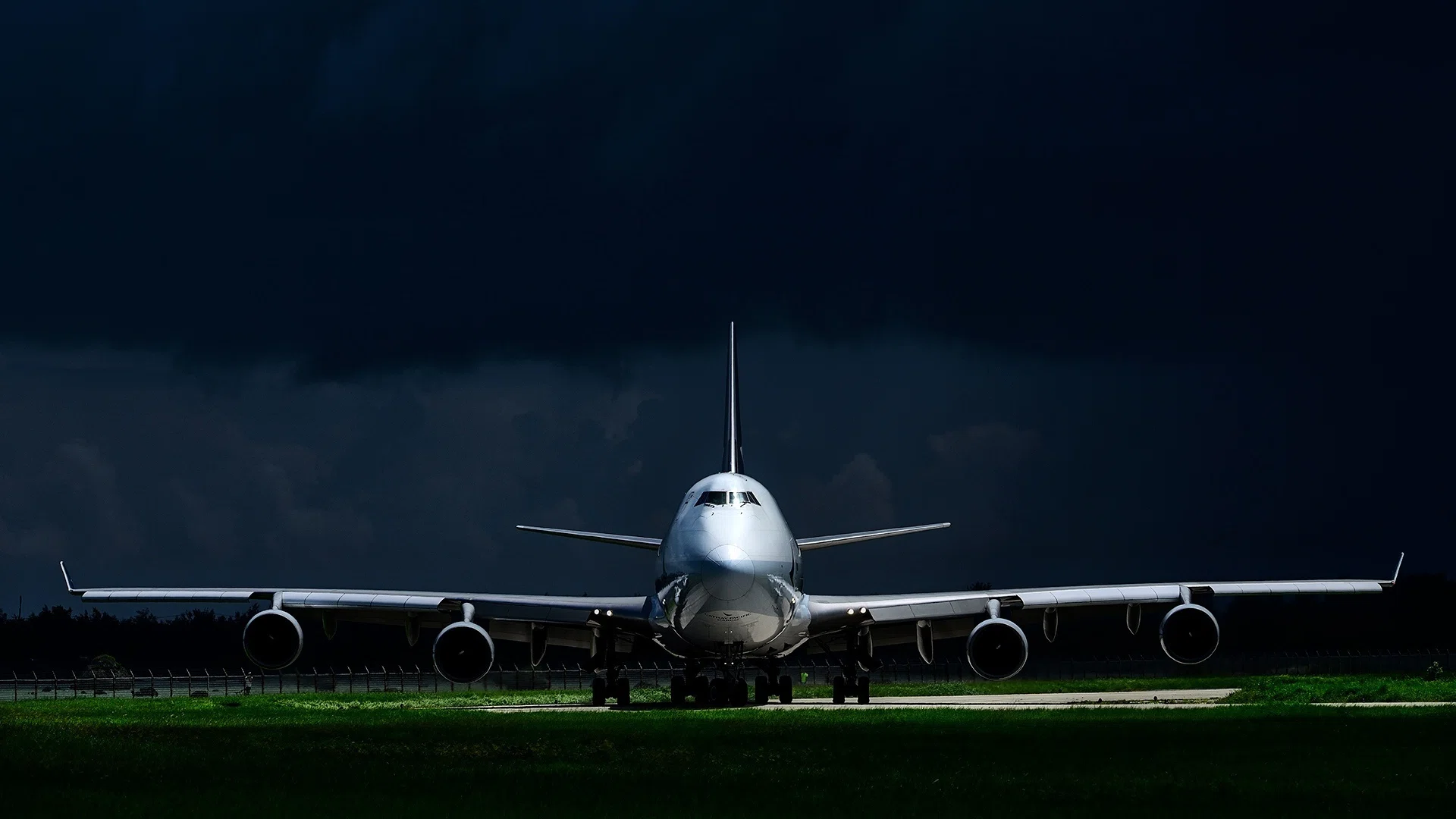 ボーイング747-400ERF @ 下地島｜ただのフォトグラファーでは終わら
