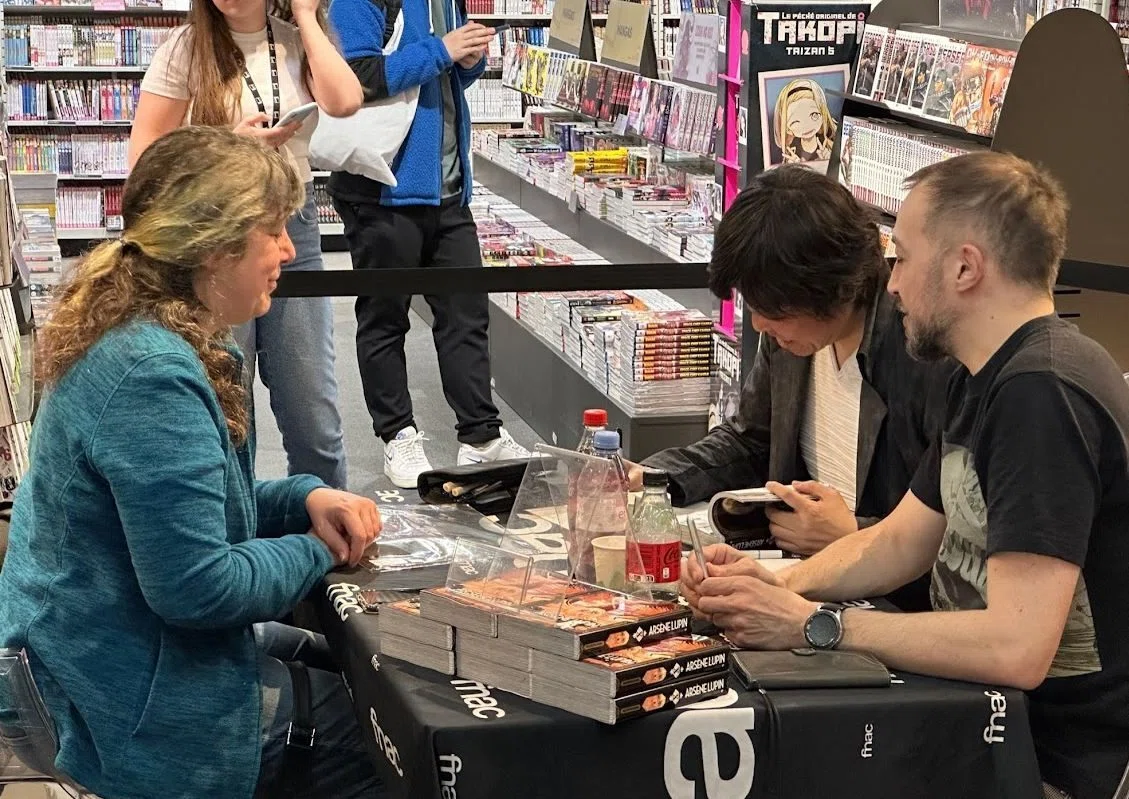 フランス／パリ・モンパルナスのfnacで森田崇サイン会＆インタビュー