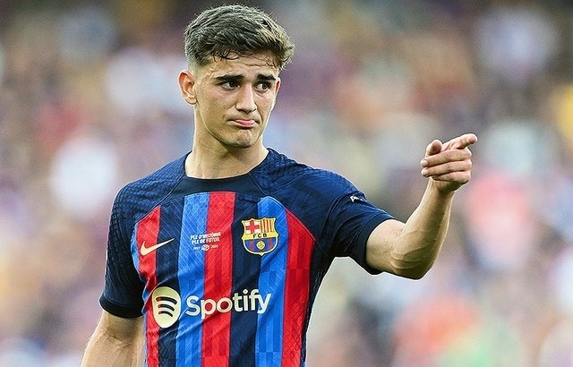 ラミンヤマルが今日からベンチで始まる予定 バルセロナは今日の試合で