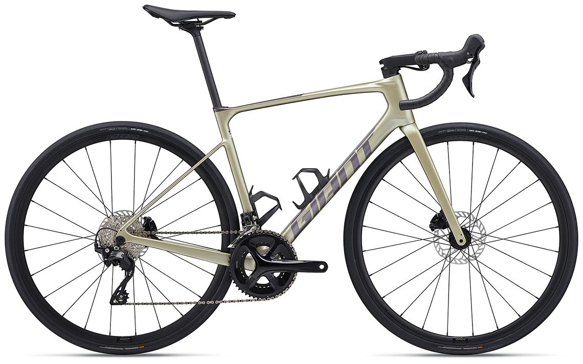 極美品　ジャイアントDEFY ADVANCED PRO0 2015　フルカーボン 極美品 ジャイアントDEFY ADVANCED PRO0 2015 フルカーボン