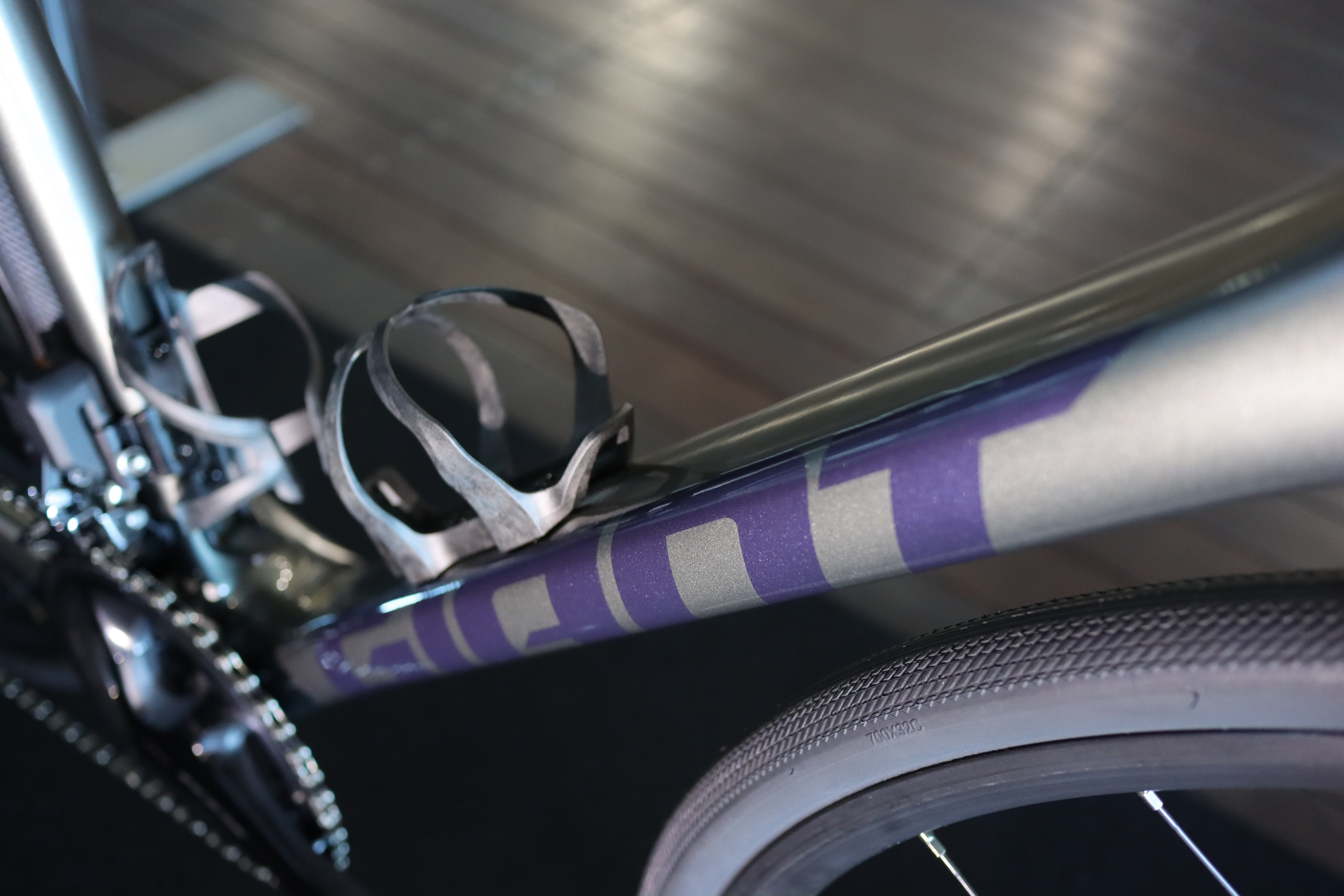 入荷予約特典 現金特価』ALL NEW DEFY ADVANCED PRO受注再開！店頭試乗