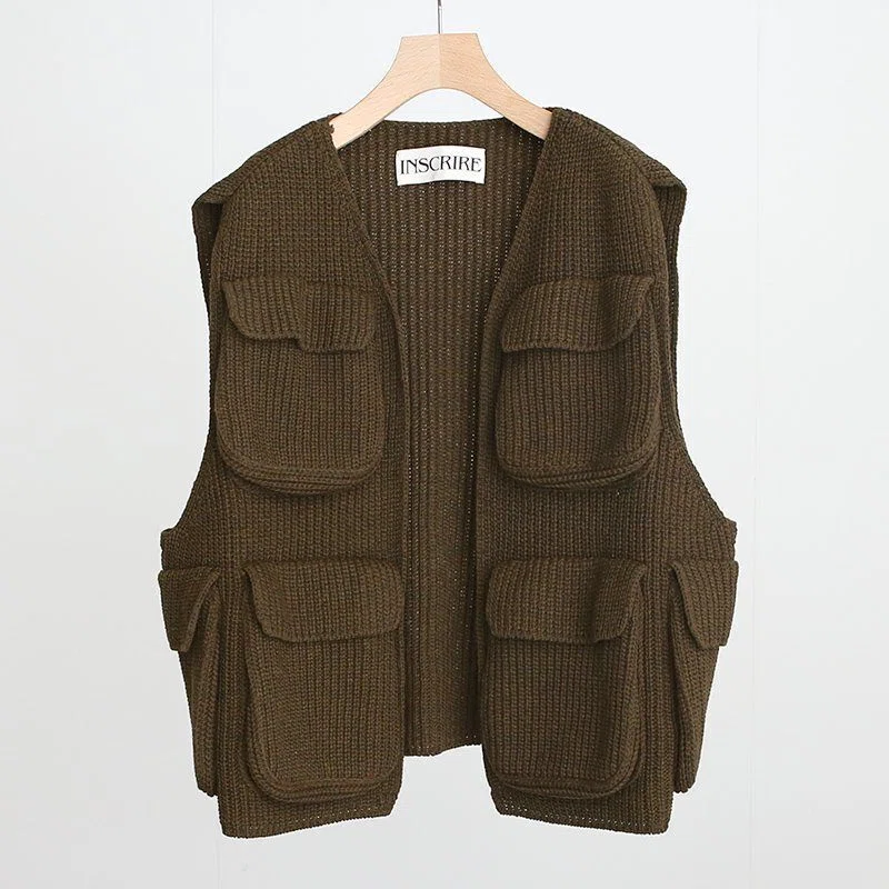 いつものコーデの調味料に【INSCRIRE】よりWOOL JERSEY FIELD VESTが 