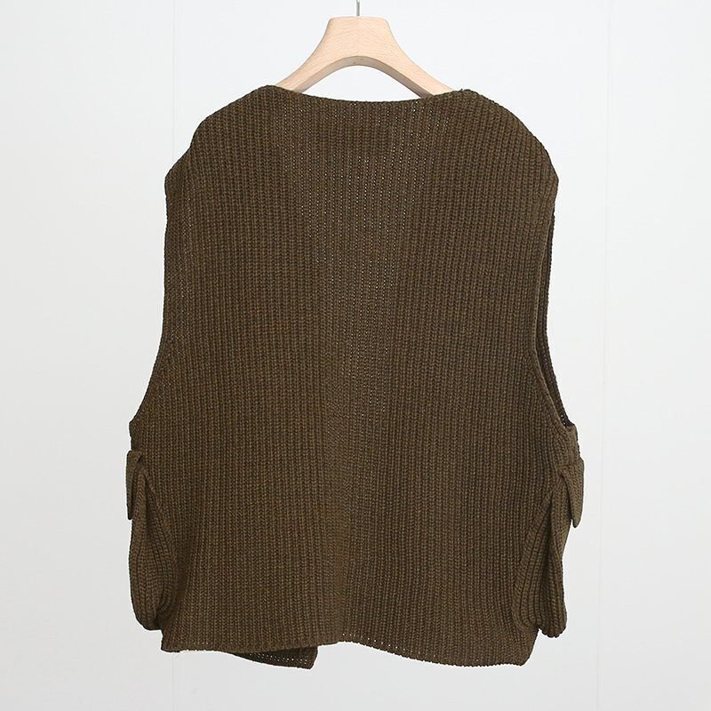 いつものコーデの調味料に【INSCRIRE】よりWOOL JERSEY FIELD VESTが