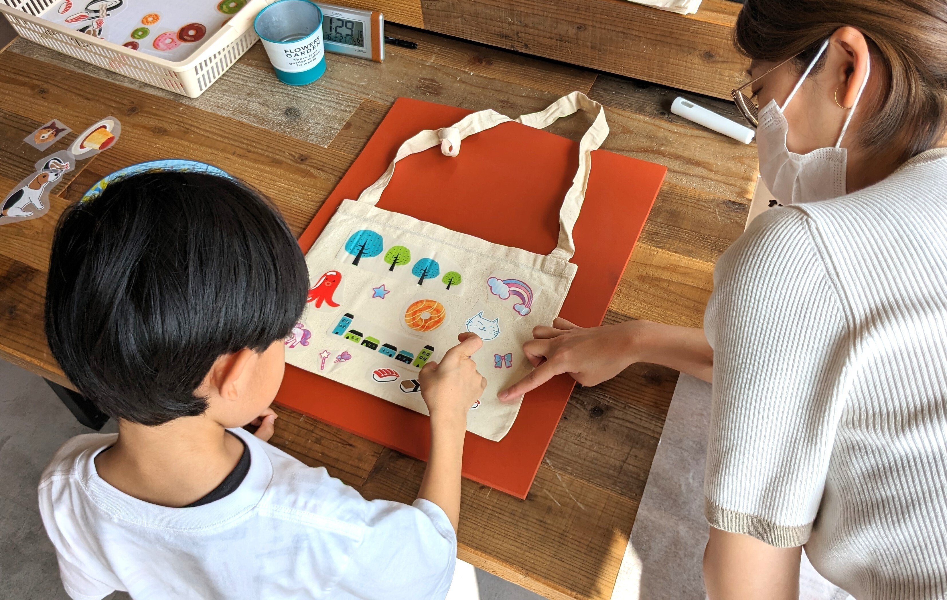 レド【プロフを一読下さい】様 ハンドメイド リバティ バッグ