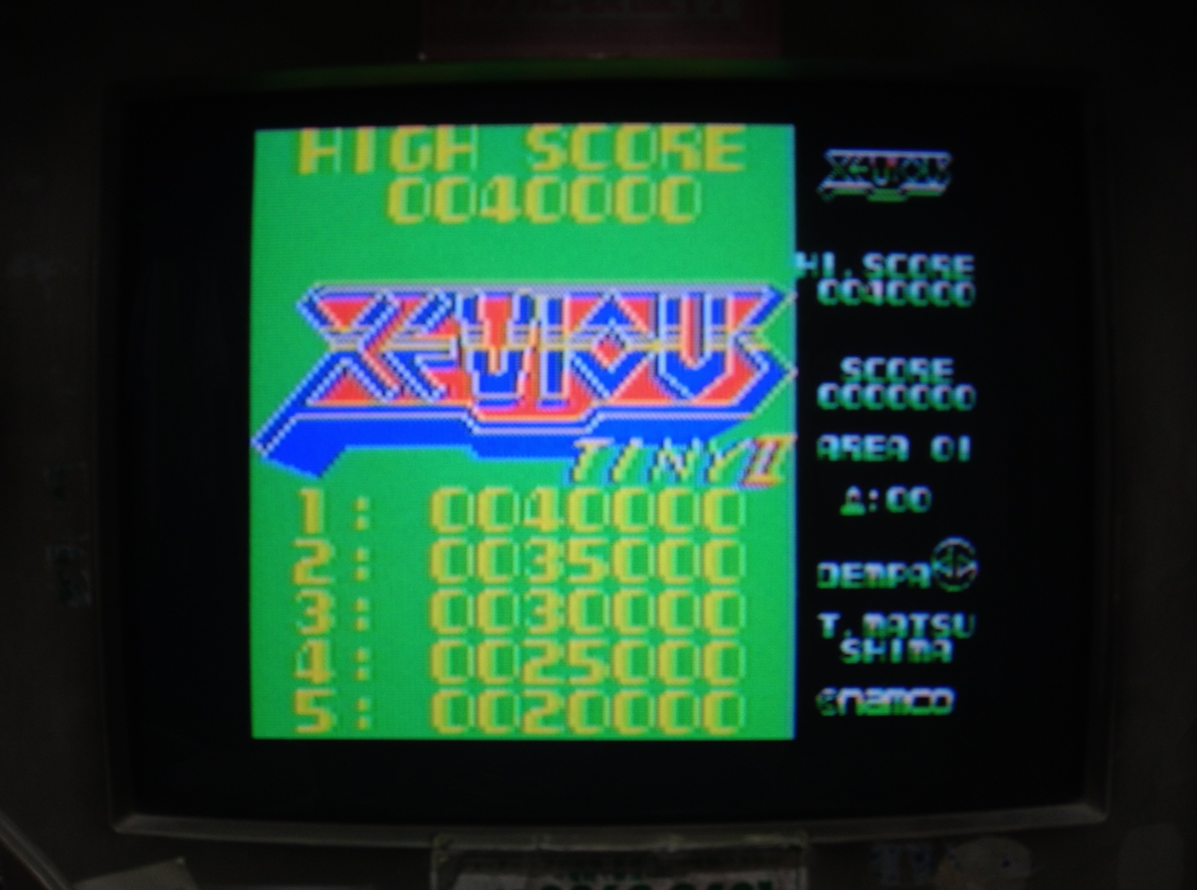 古のパソコン、PC-6601（1983年、NEC）の画面が赤みがかる症状を