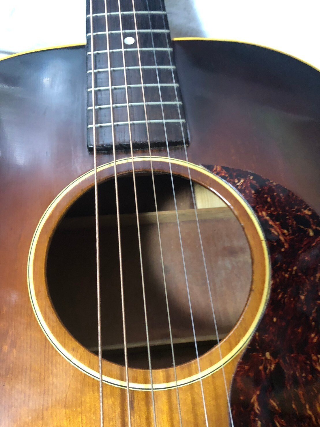 Gibson ギブソン LG-2 1954年の話 ビンテージギターが10万円で買えた