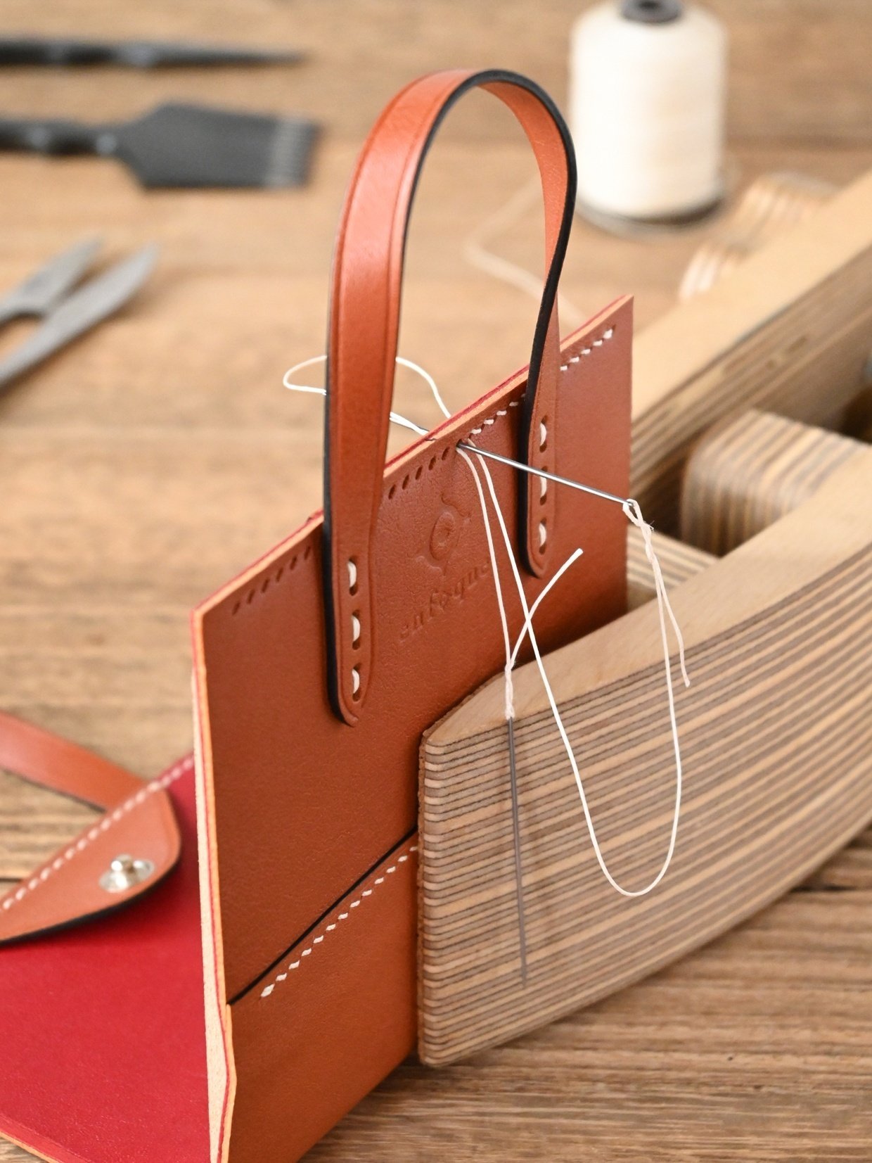 少しの創造力と遊び心 -Bag charm-｜enfoque / 革小物職人