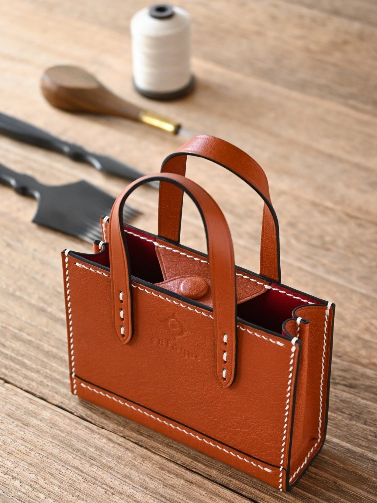 少しの創造力と遊び心 -Bag charm-｜enfoque / 革小物職人