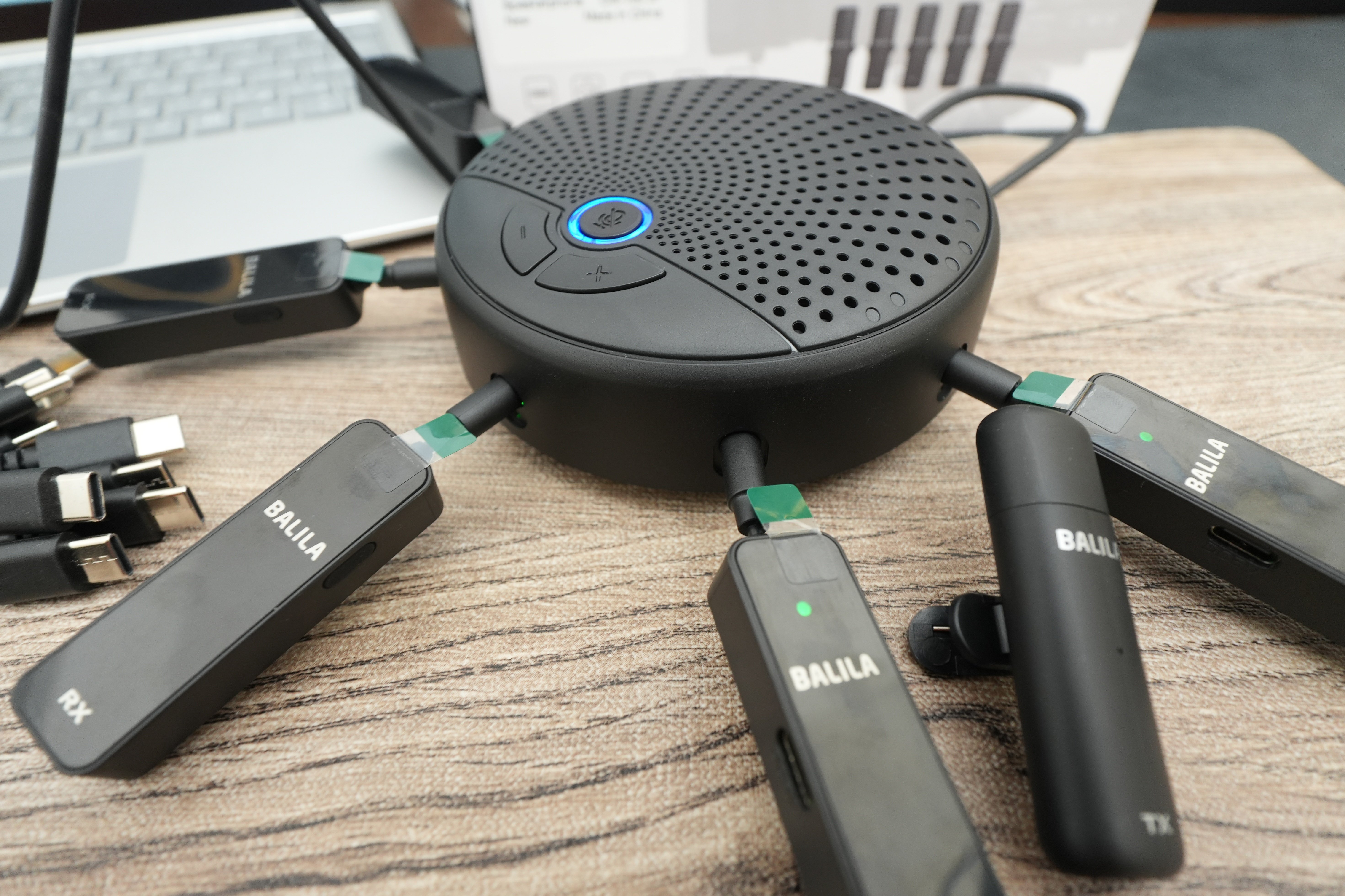 レビュー品】5個もマイクがつながるBALILA CM-100 スピーカー レビュー品】5個もマイクがつながるBALILA CM-100 スピーカー