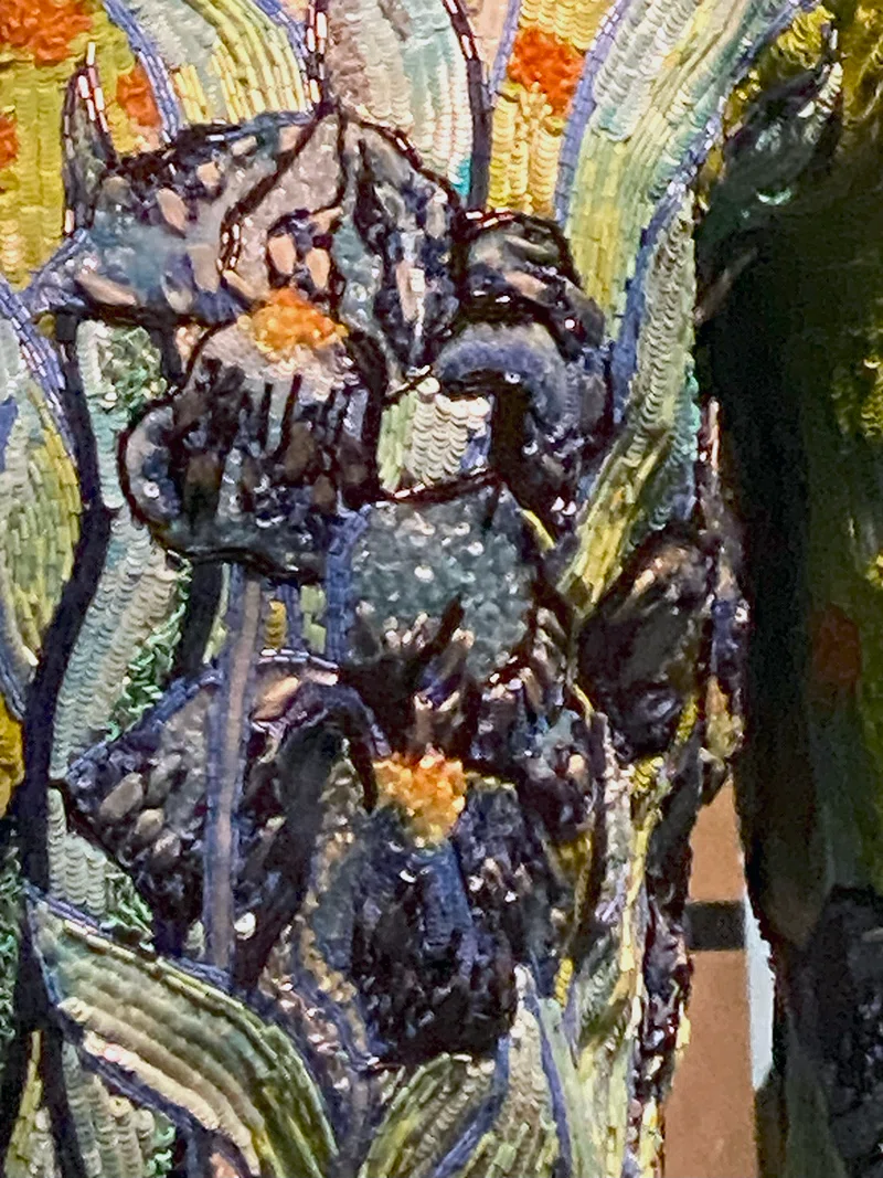 ジャンプスーツを纏って「イヴ・サンローラン展 時を超えるスタイル