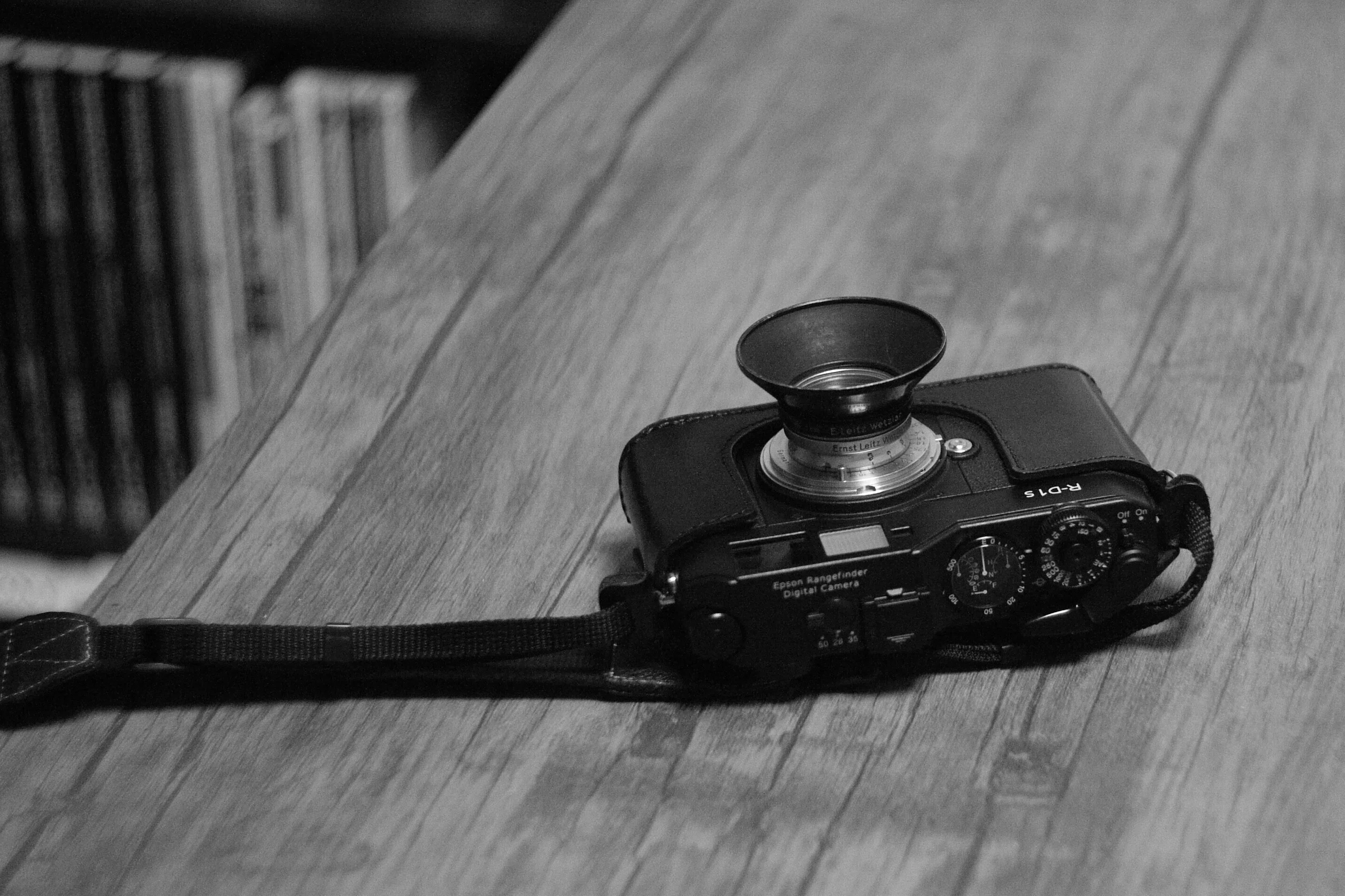美しいカメラ。 Leica M(typ262) と EPSON R-D1s｜masato