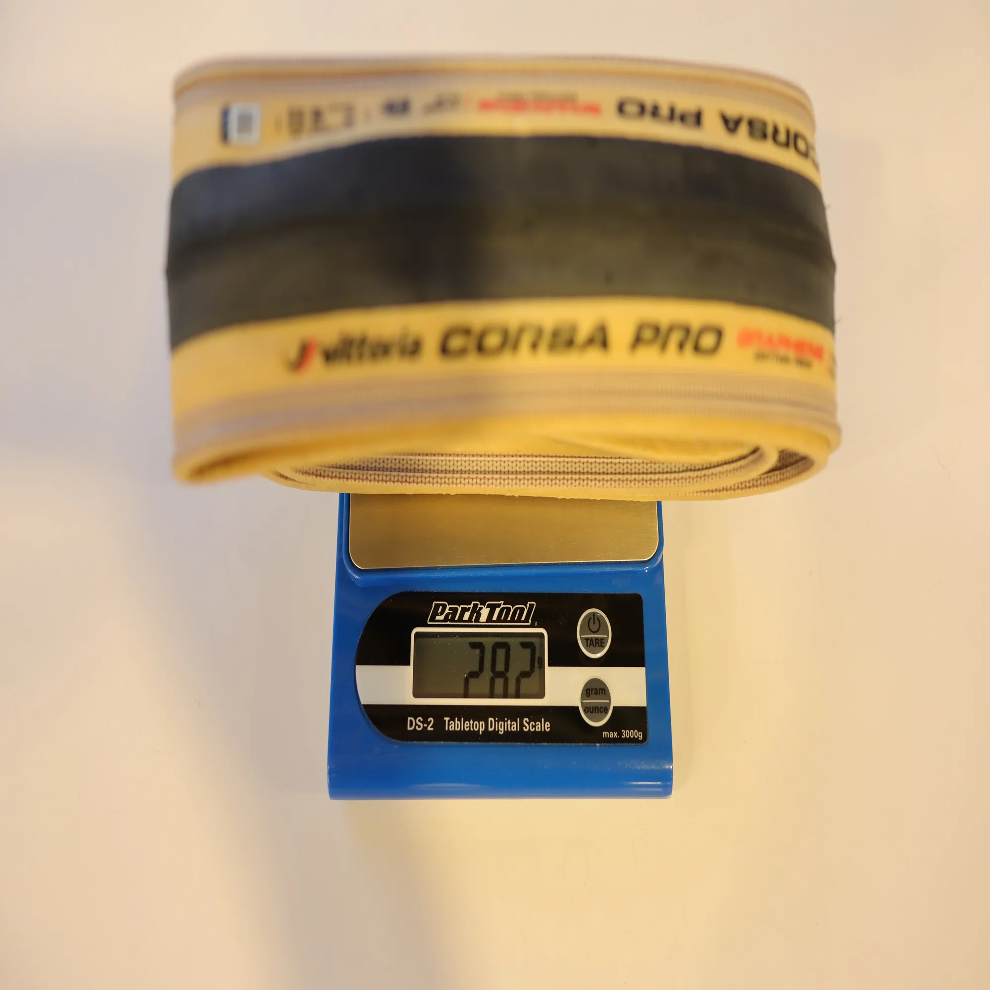 Vittoria 純正シーラント UNIVERSAL TUBELESS TIRE SEALANT｜BIKE SHOP 