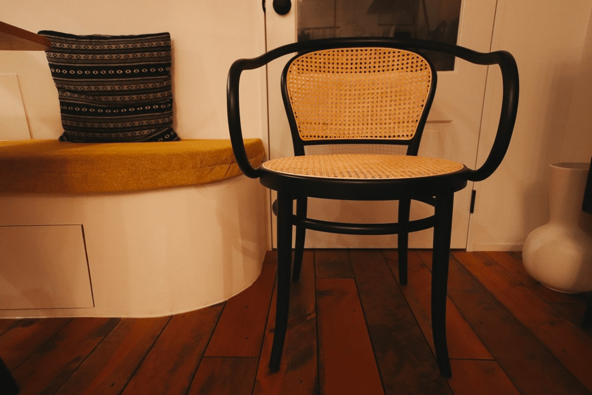 TON No.33を買った話とTHONETの曲げ木椅子について #24｜早［SAKI］