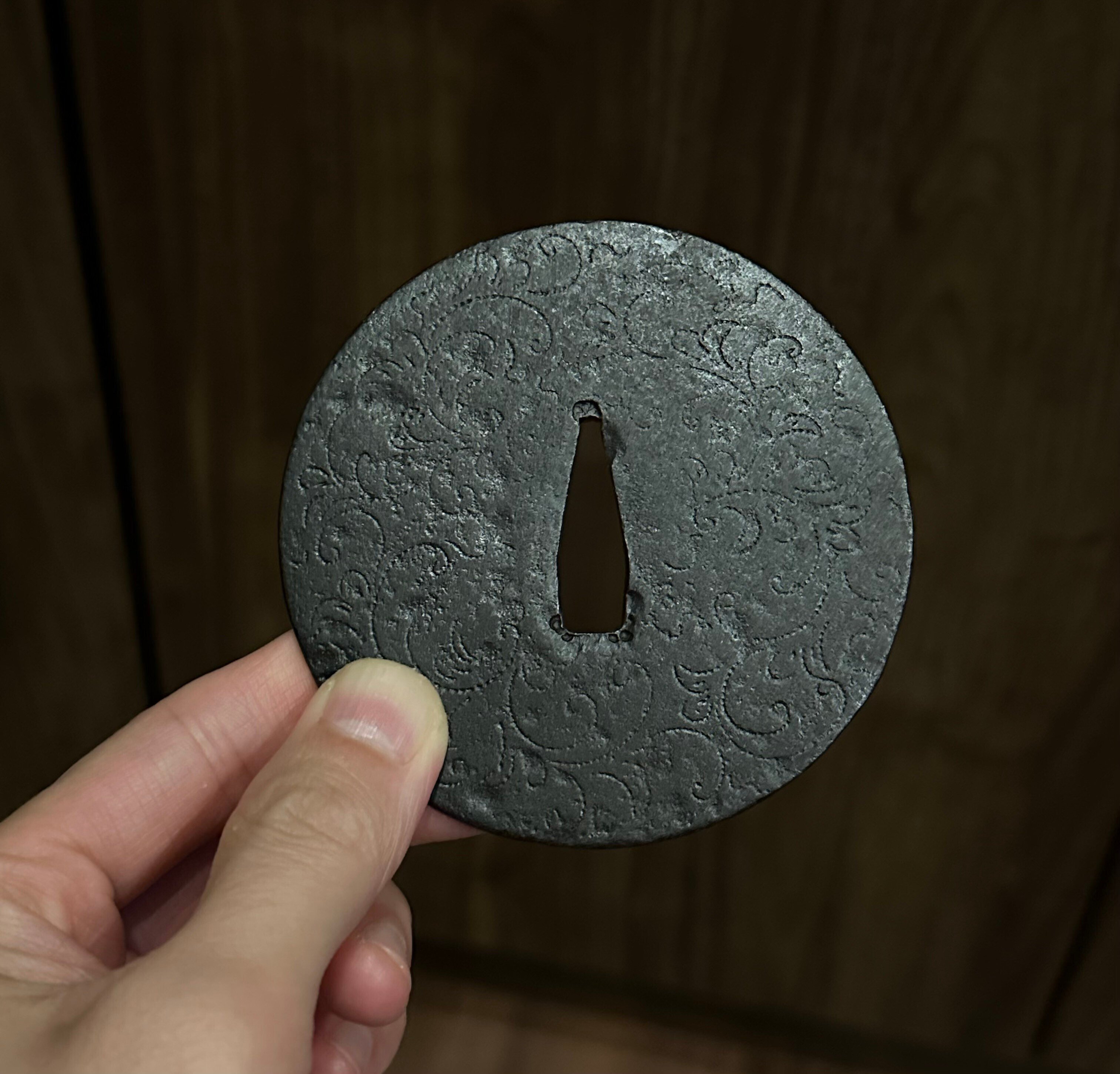 刀の茎と鉄鐔をマイクロスコープで比較して時代推定が出来るのか？｜刀