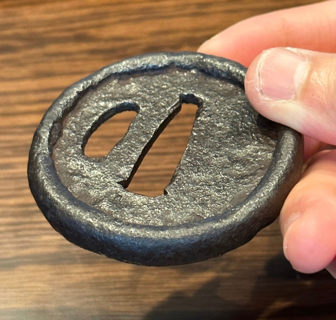 刀の茎と鉄鐔をマイクロスコープで比較して時代推定が出来るのか？｜刀