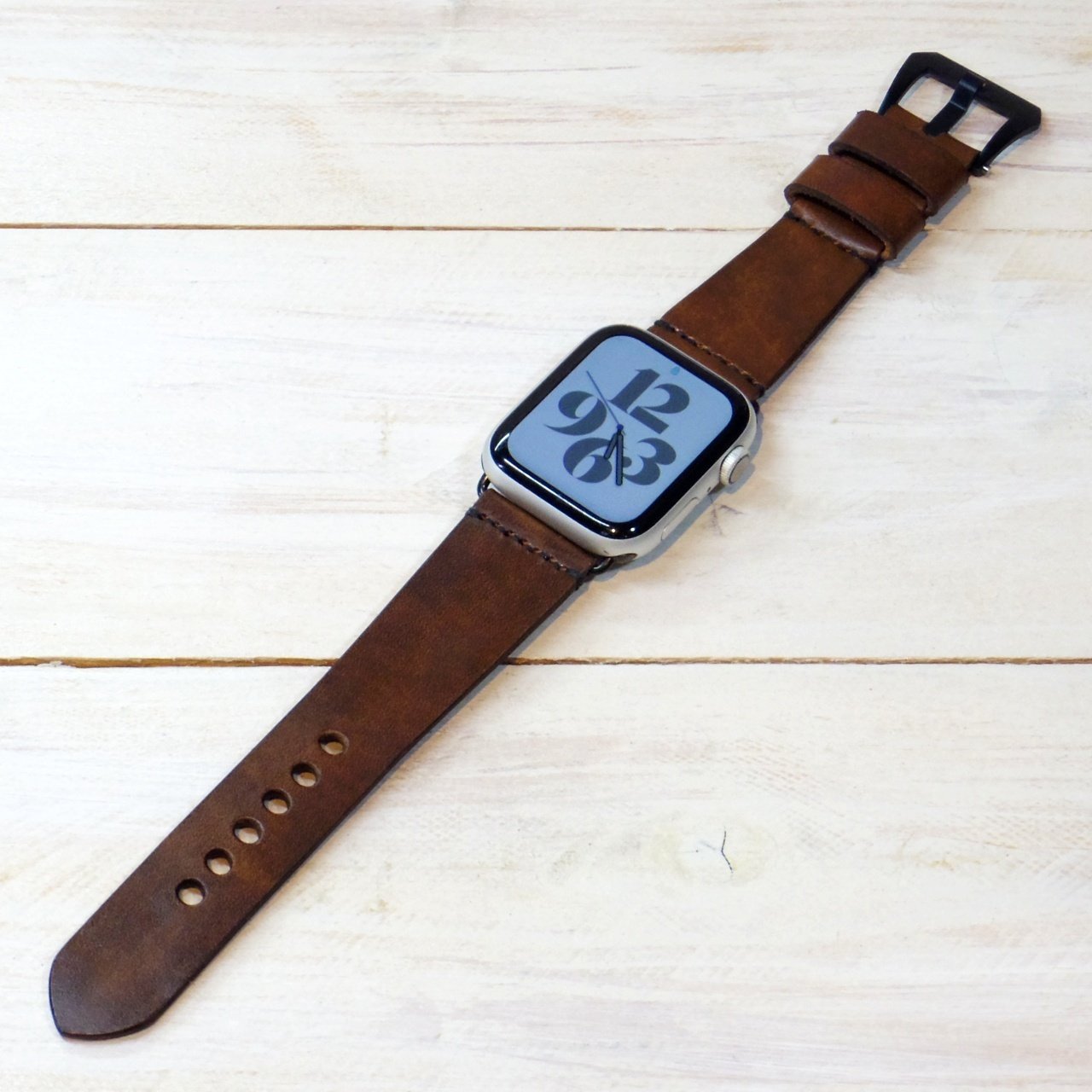 作品紹介 Apple Watch 腕時計用レザーベルトウイスキーブラウンカラー