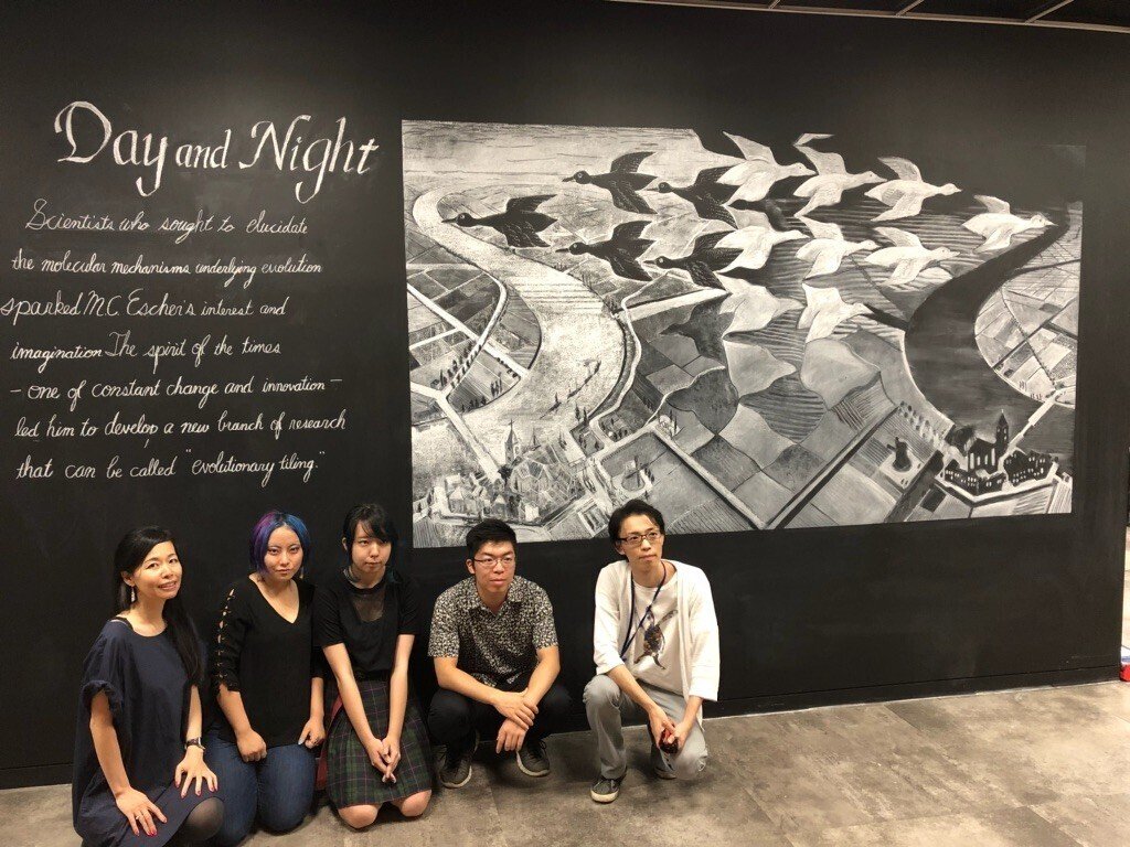 エッシャーの名画「昼と夜」がAITに登場！？ ー科学知識と芸術的