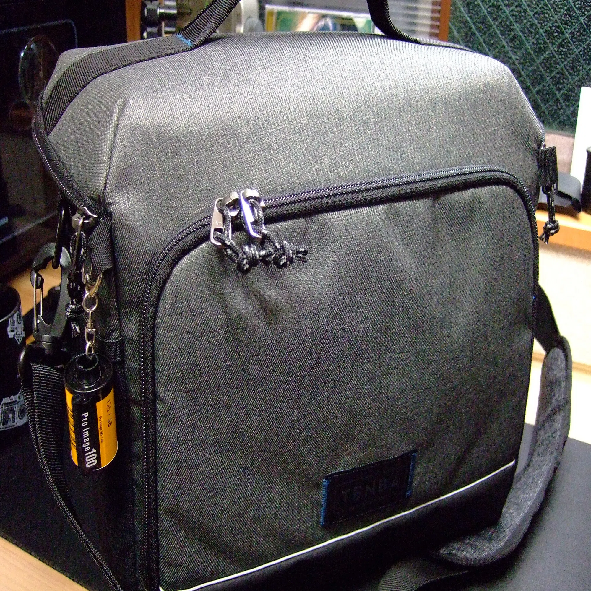 カメラバッグ沼 TENBA Skyline V2 13ショルダー｜(´・ω・｀)