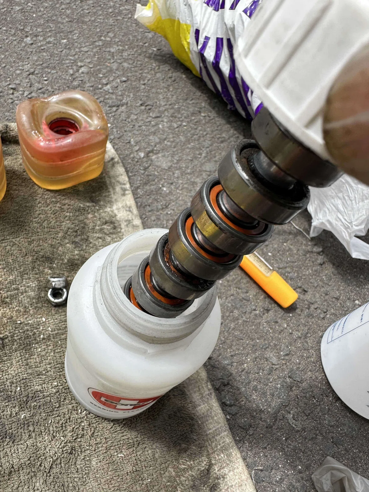 BONESクリーニングボトル　T型レンチ　SHARK WHEEL　シャークウィール　ベアリング　クリーニング　Penny　ペニー　スケボー　Bronson RAW