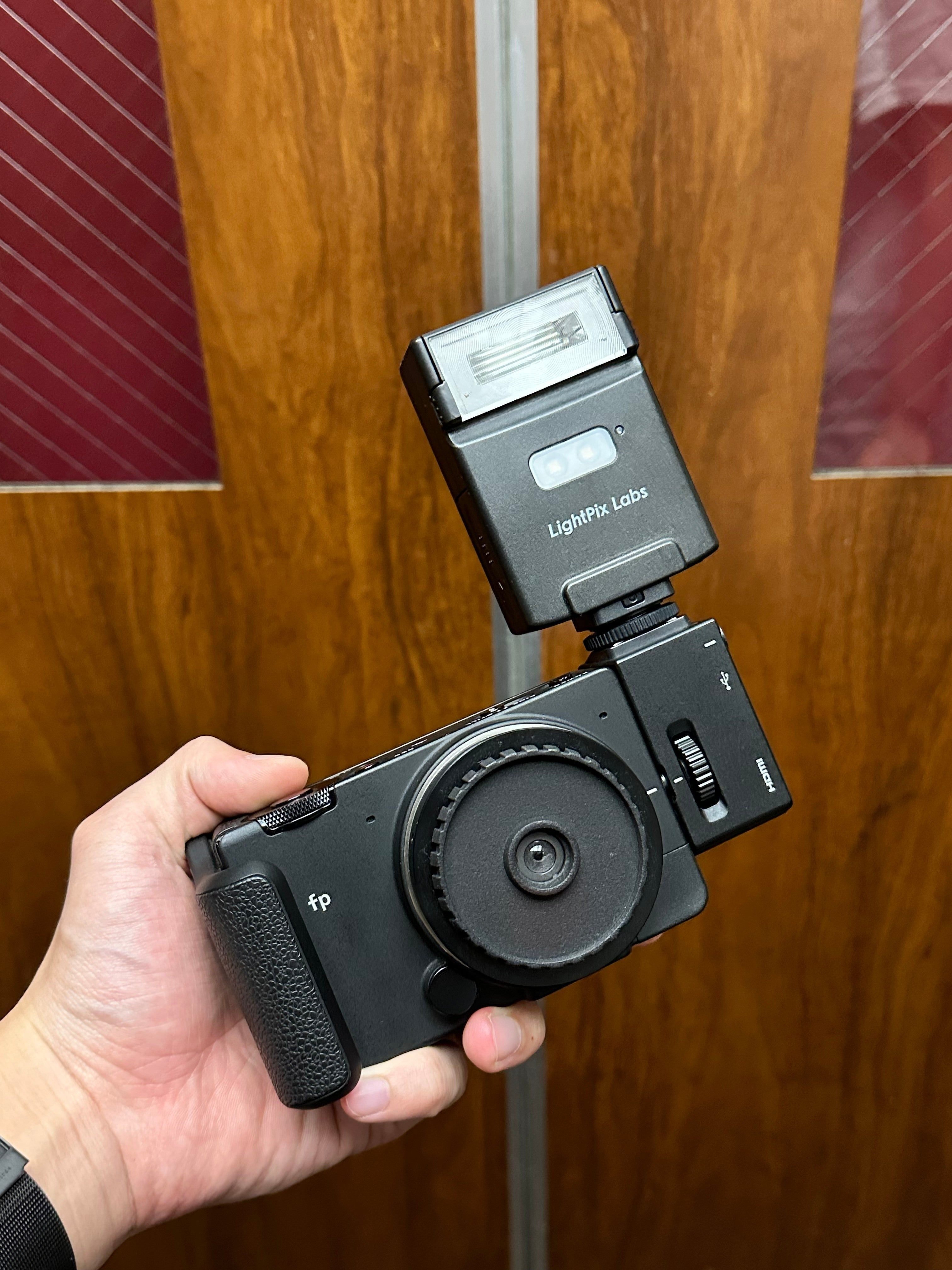 flash Q20II / SIGMA fp|みわ flash Q20II / SIGMA fp|みわ