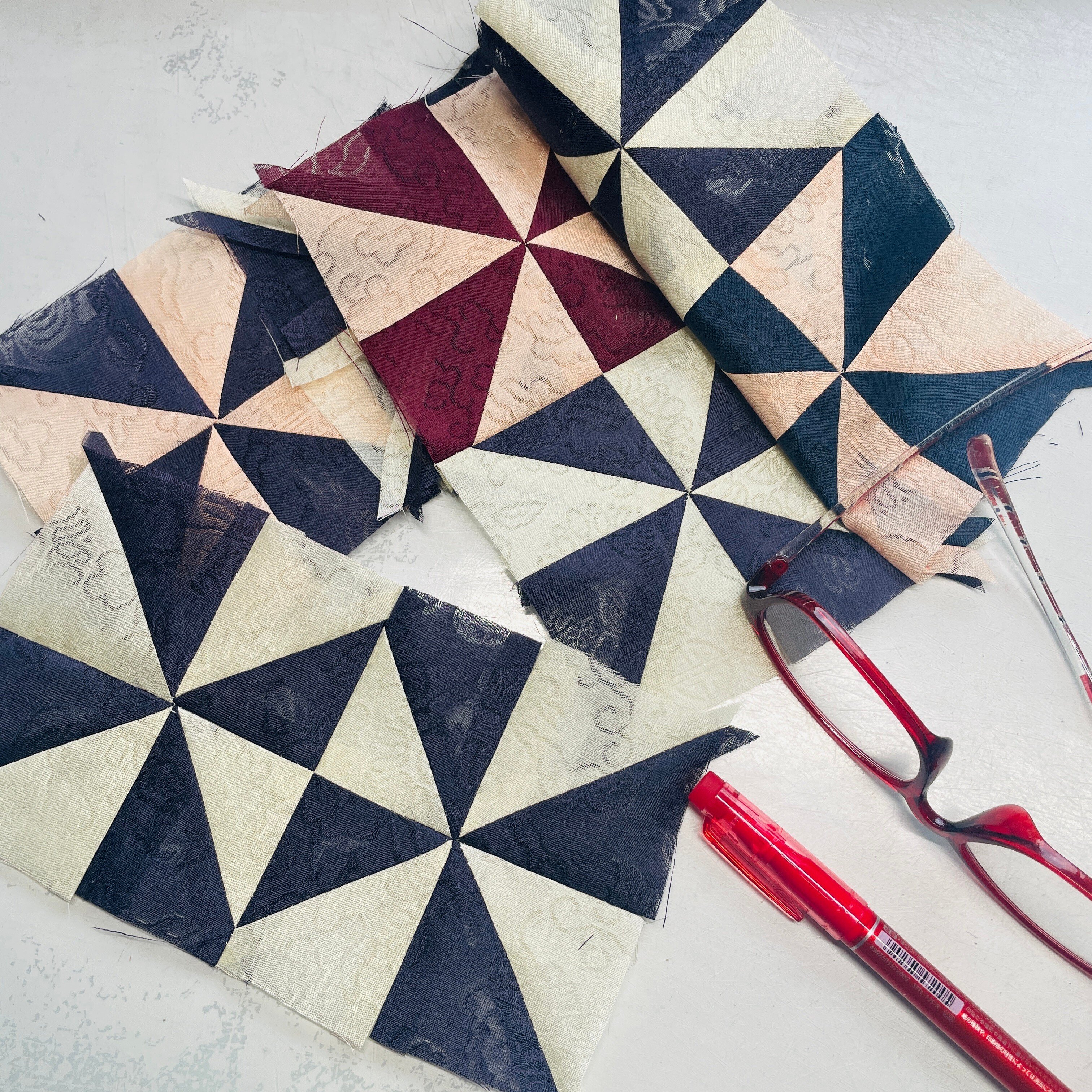 ポシャギ ハンドメイド 作家もの ポジャギ制作過程】久しぶりの三角繋ぎ、踏んだり蹴ったり