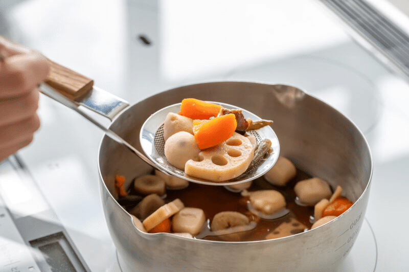 煮込み料理用掬い網