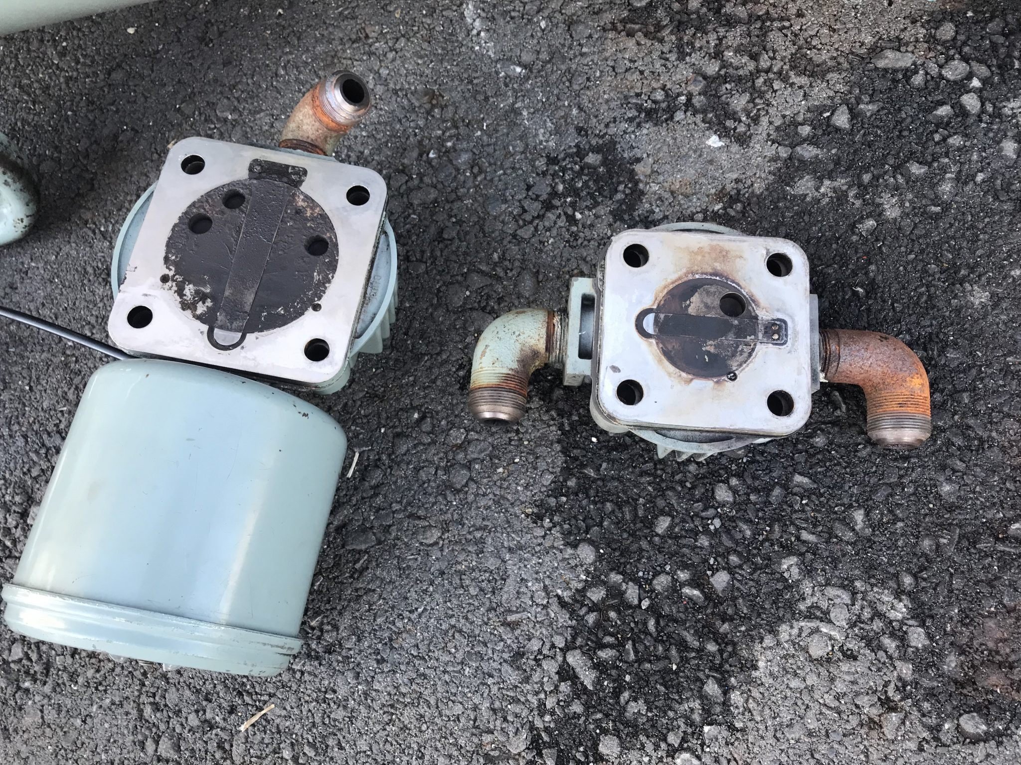 コンプレッサー がこわれた 圧力が上がらない？｜ガス切断器 圧力調整