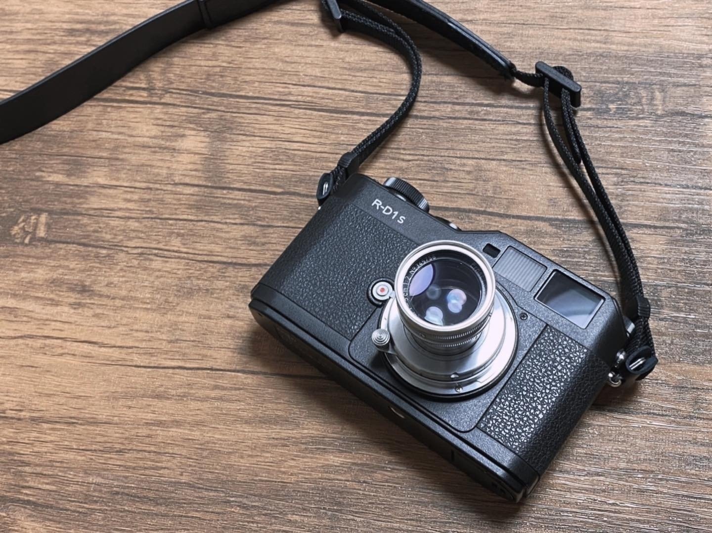 懐古主義に留まらない挑戦的な寫眞機 『EPSON R-D1s』|masato 懐古主義に留まらない挑戦的な寫眞機 『EPSON R-D1s』|masato